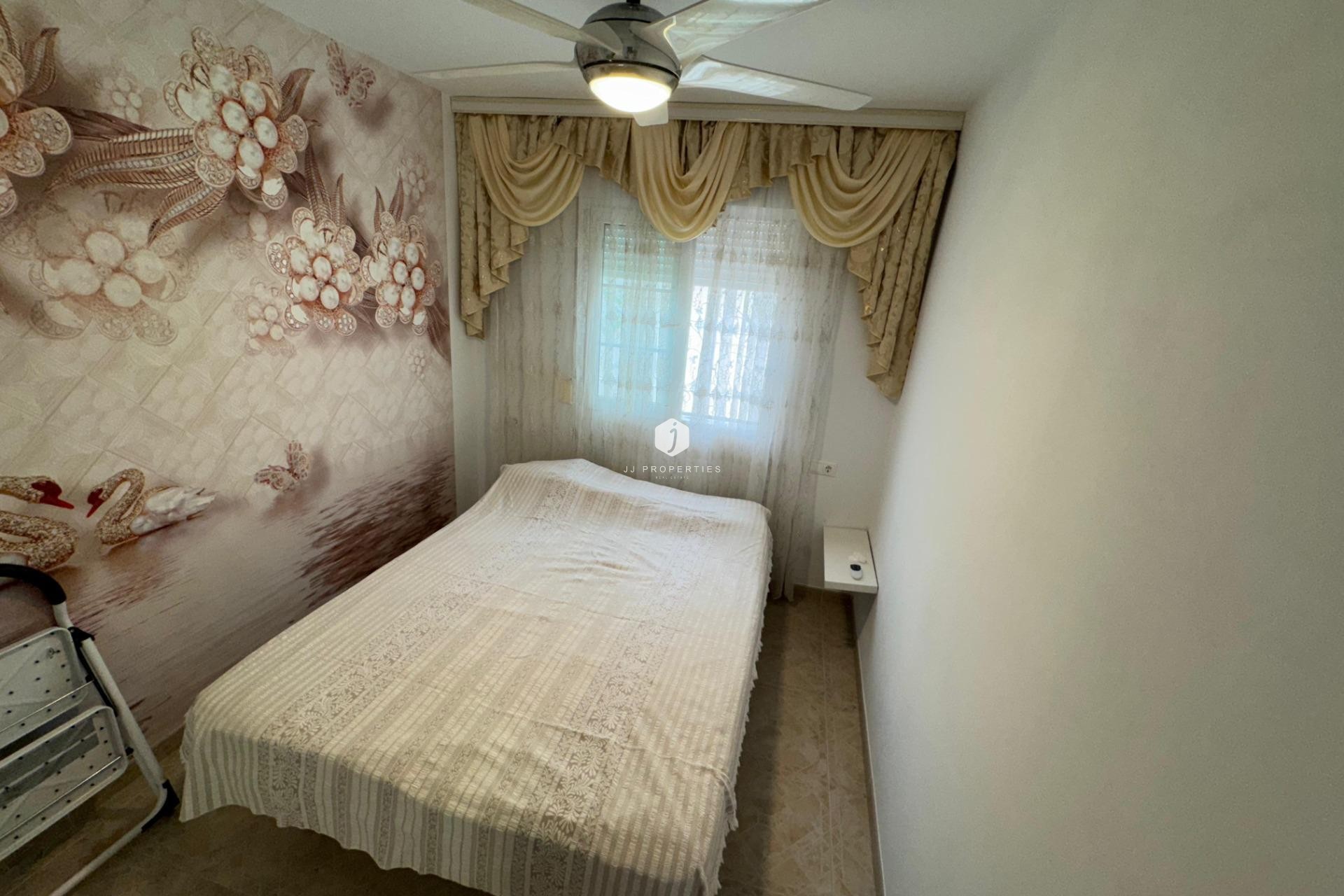 Aus zweiter Hand - Villa -
Orihuela Costa - Los Dolses