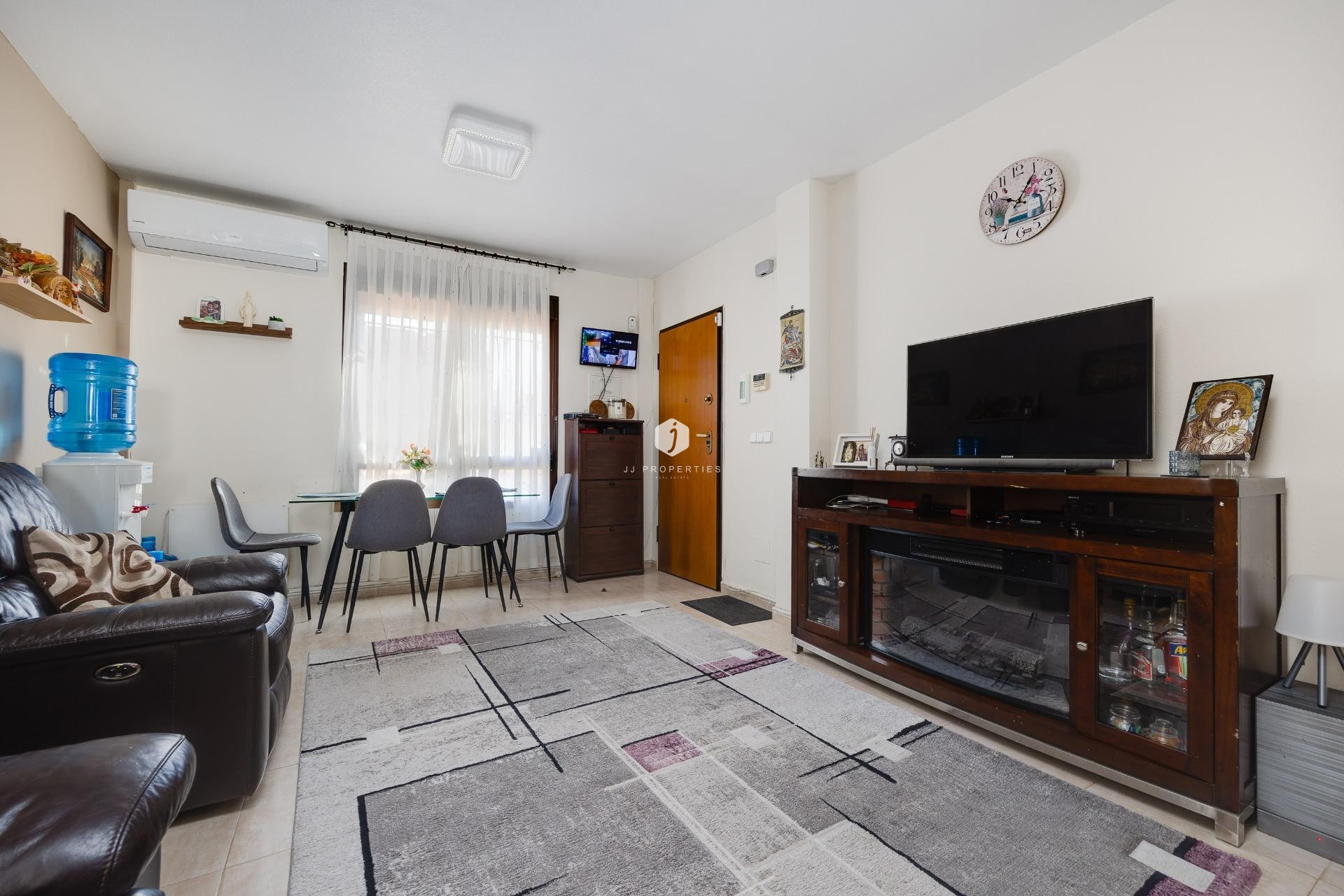 Aus zweiter Hand - Villa -
Orihuela Costa - PAU 8