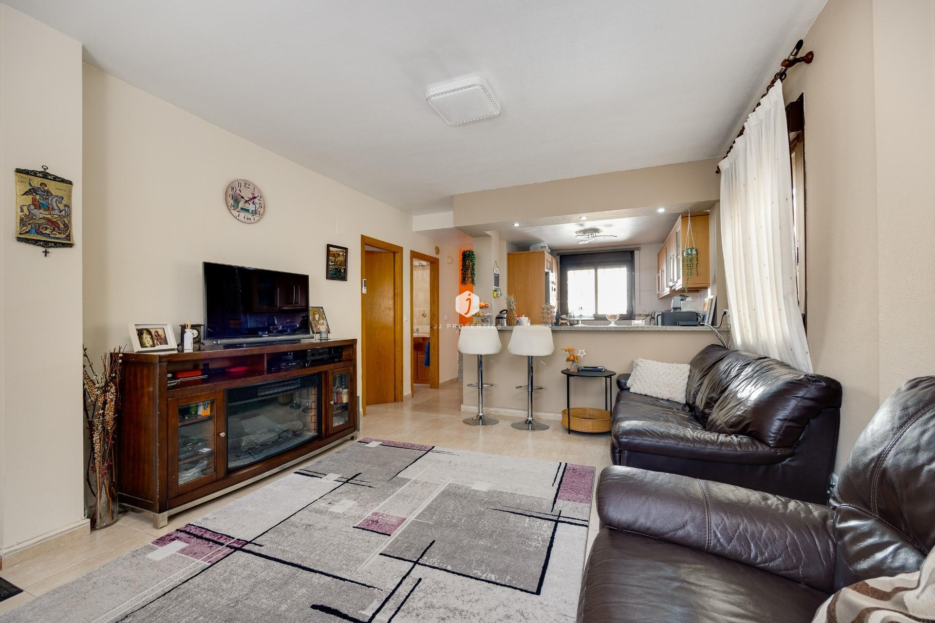 Aus zweiter Hand - Villa -
Orihuela Costa - PAU 8