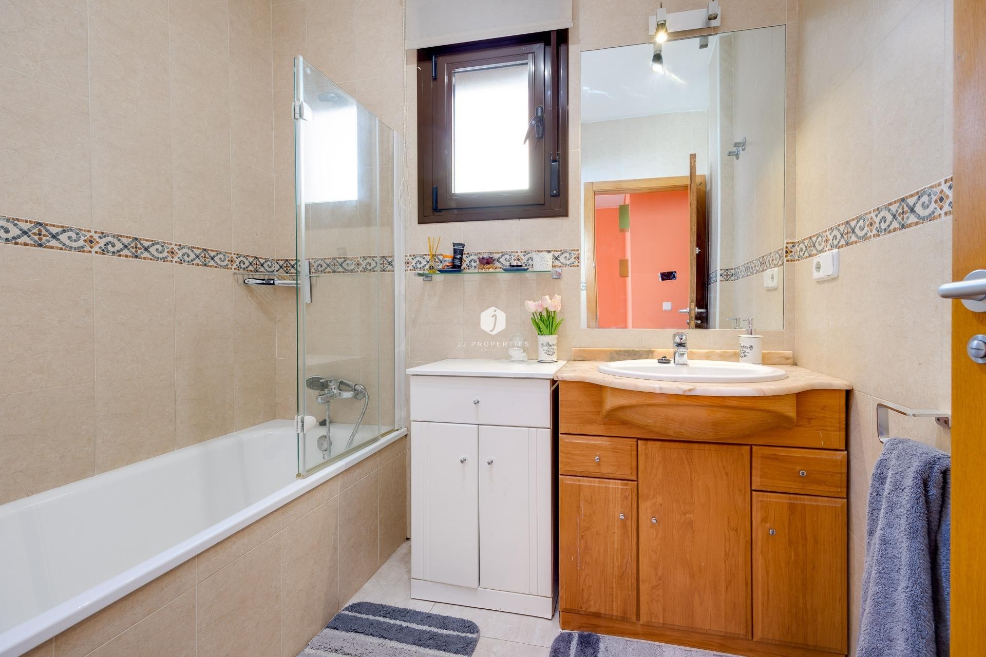 Aus zweiter Hand - Villa -
Orihuela Costa - PAU 8