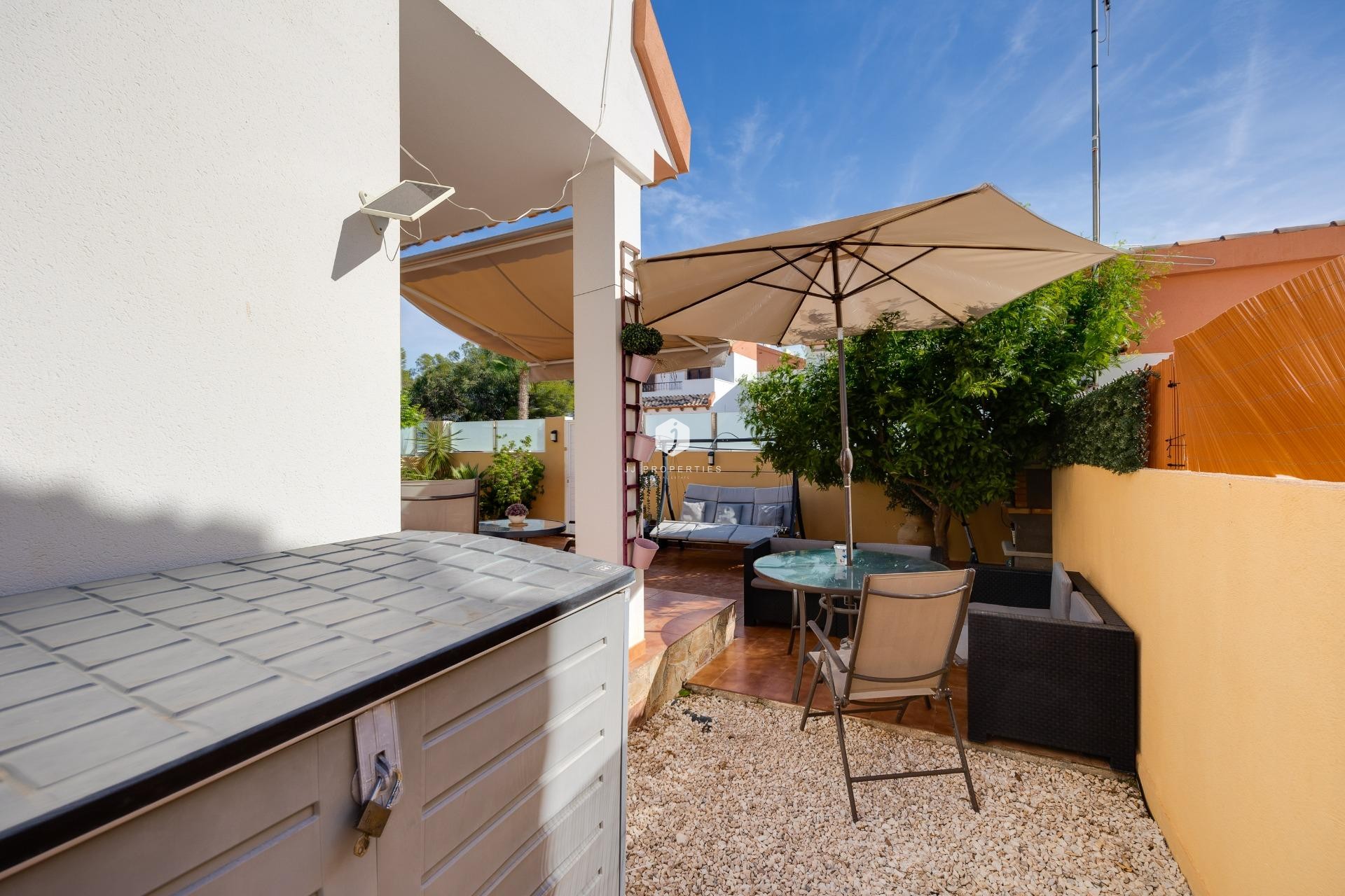 Aus zweiter Hand - Villa -
Orihuela Costa - PAU 8