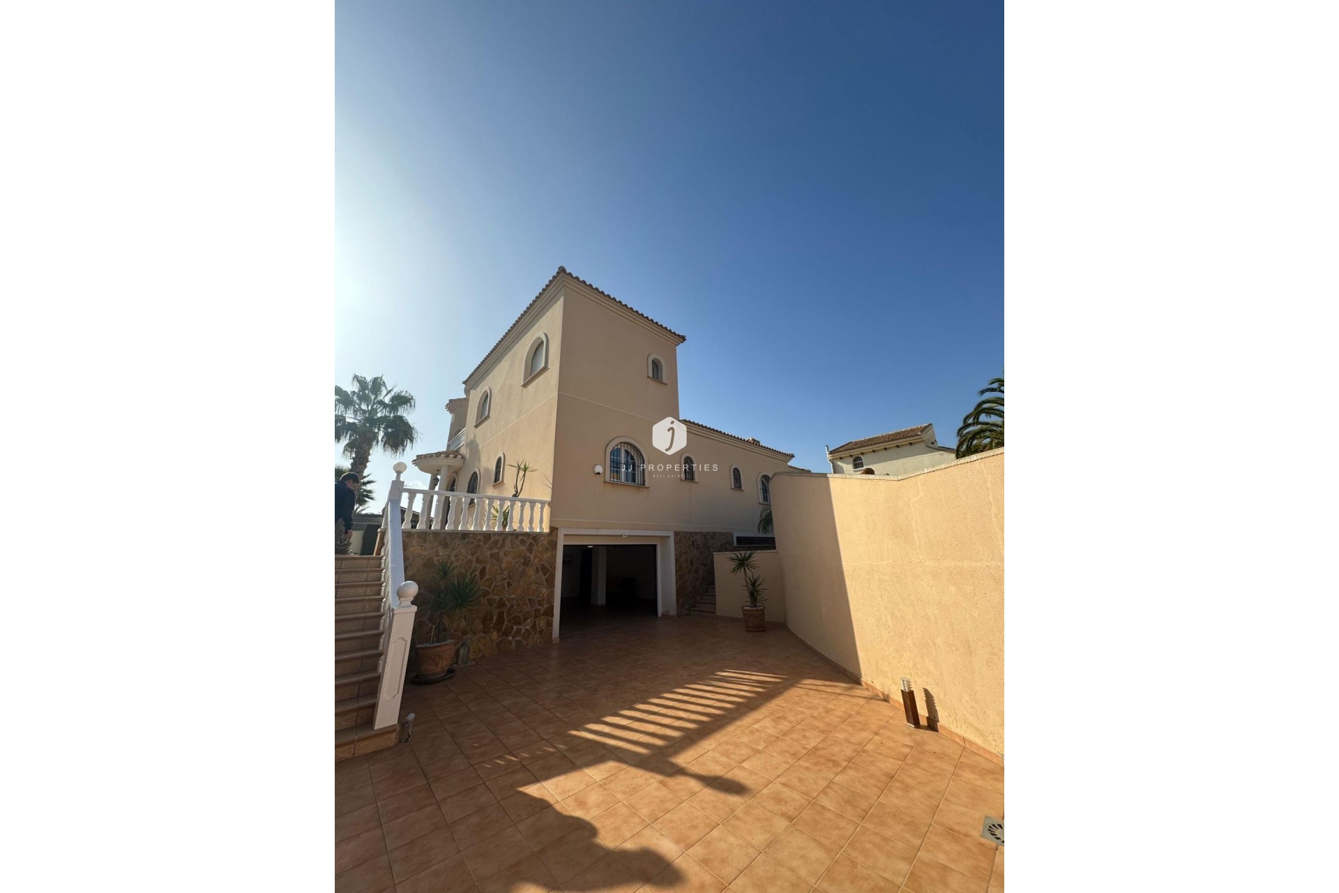 Aus zweiter Hand - Villa -
Orihuela Costa - Playa Flamenca