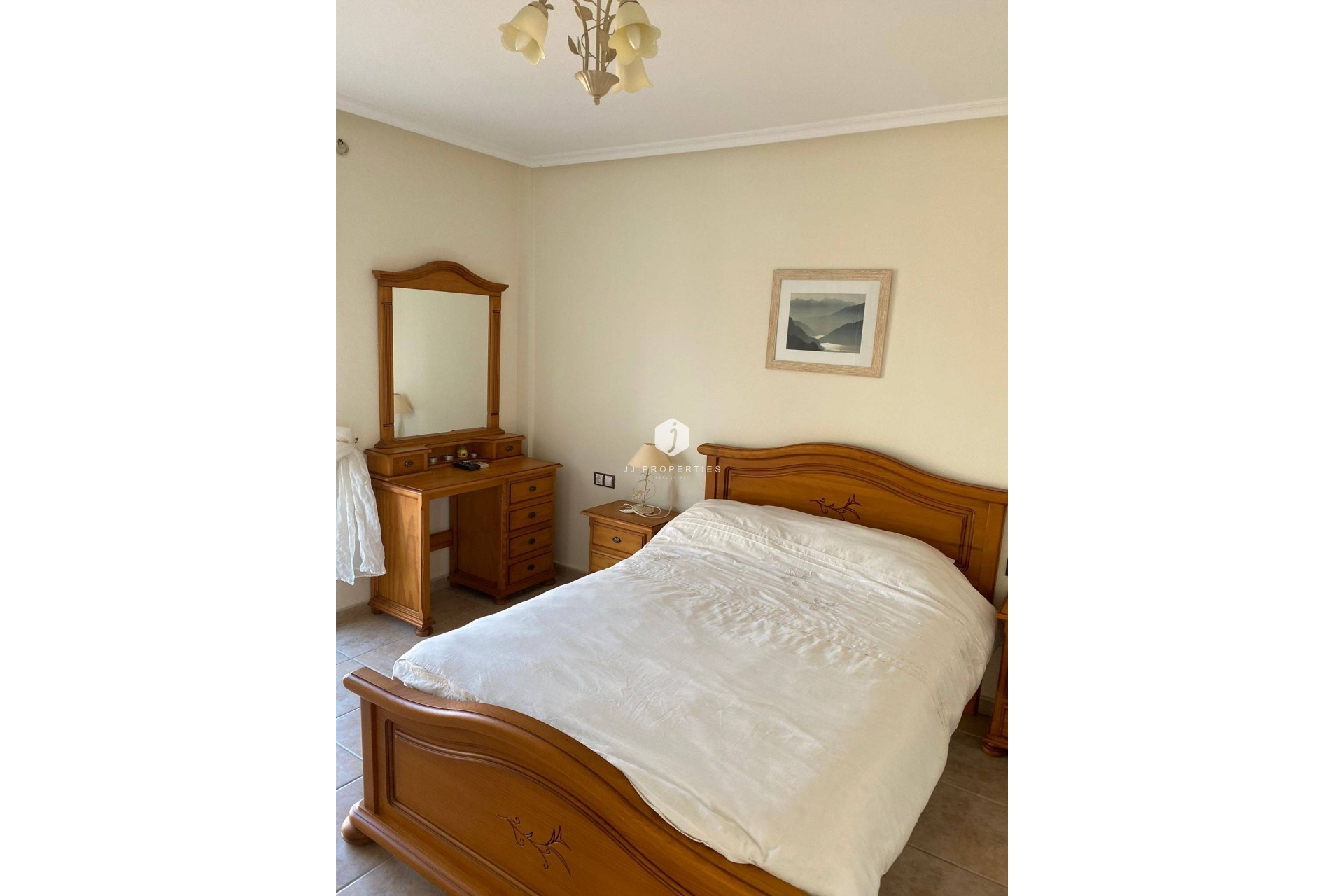 Aus zweiter Hand - Villa -
Orihuela Costa - Villamartín-las Filipinas