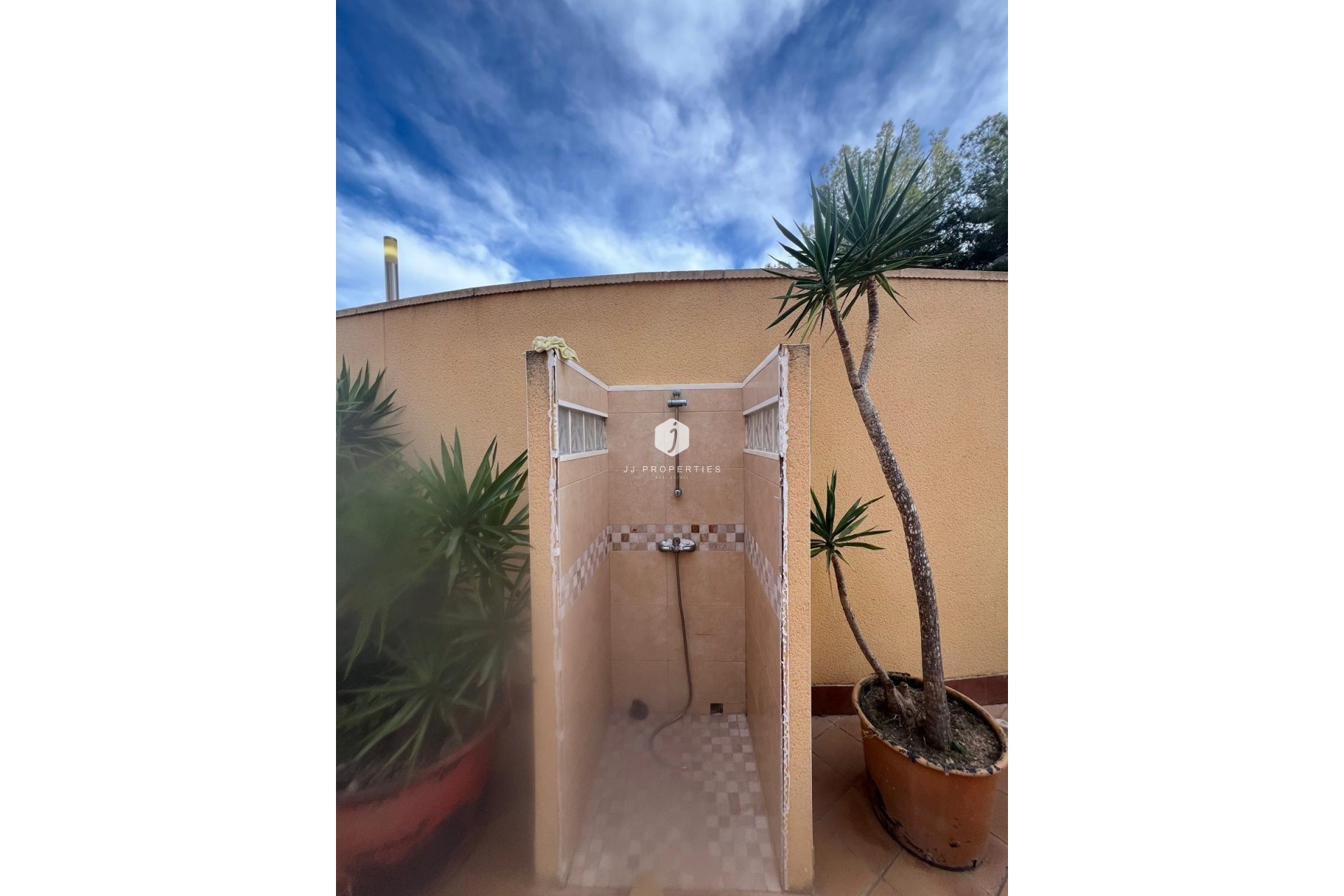 Aus zweiter Hand - Villa -
Orihuela Costa - Villamartín-las Filipinas