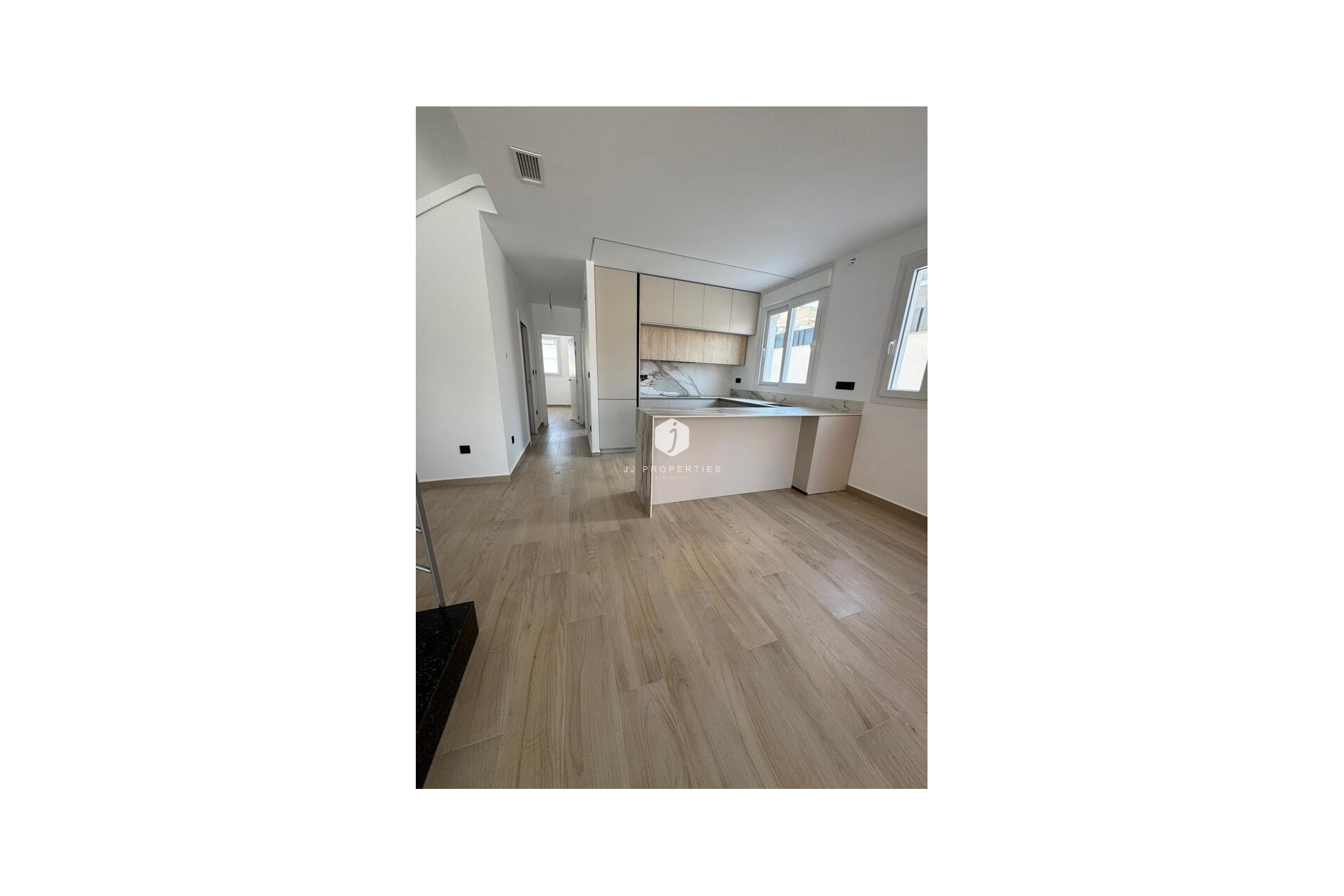 Aus zweiter Hand - Villa Penthouse -
Torrevieja - aguas nuevas