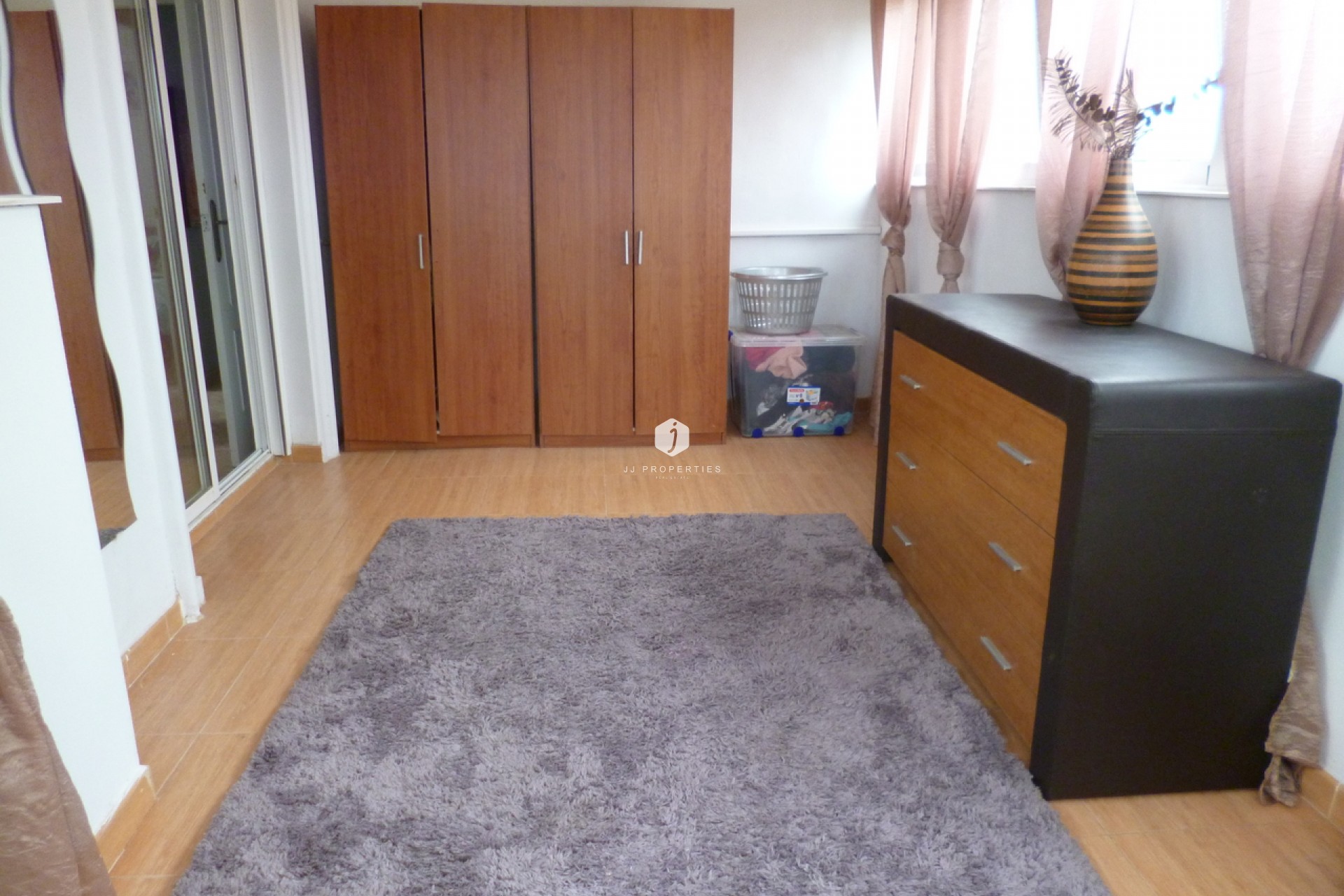 Aus zweiter Hand - Villa -
Playa Flamenca - Costa Blanca