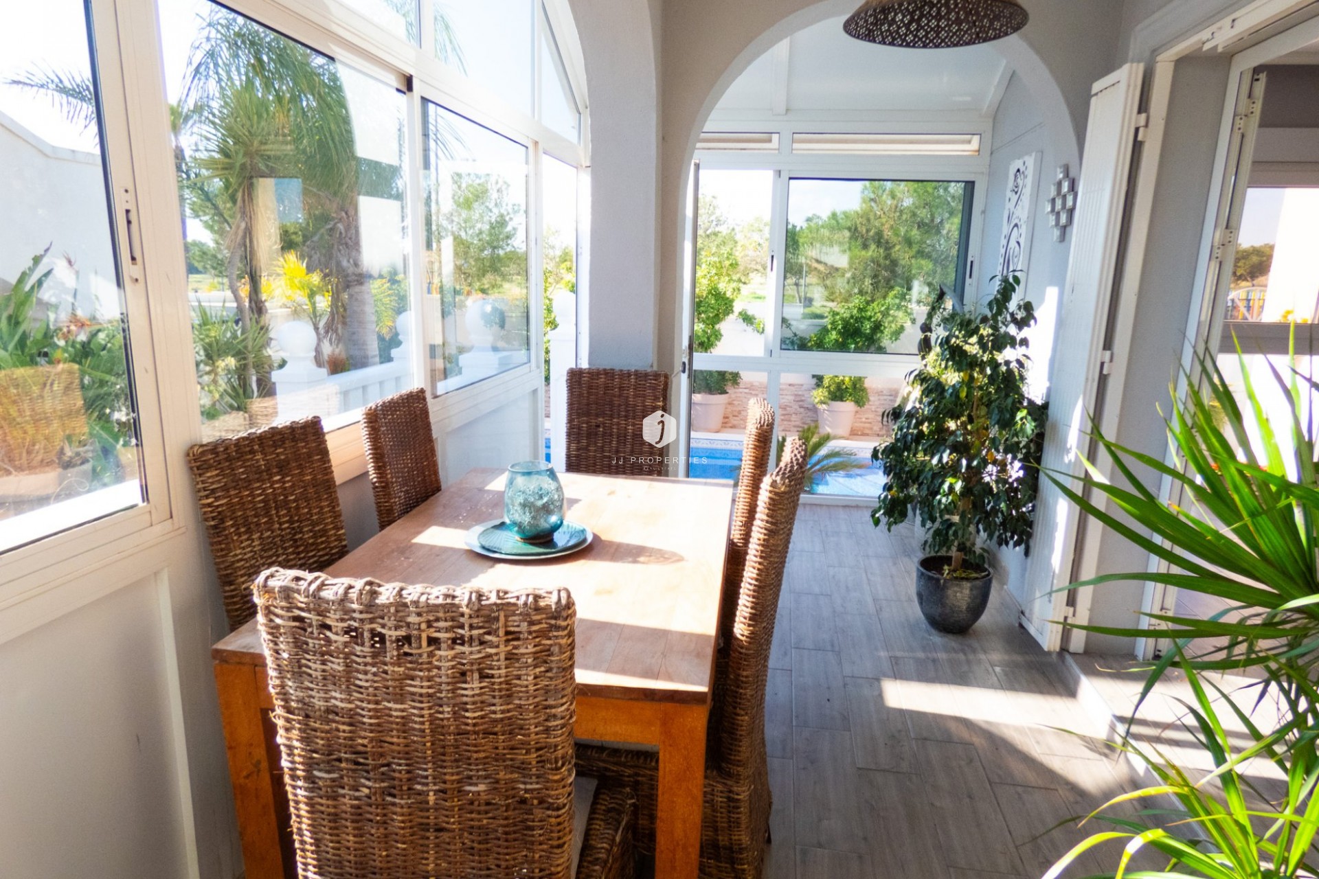 Aus zweiter Hand - Villa -
Playa Flamenca - Costa Blanca