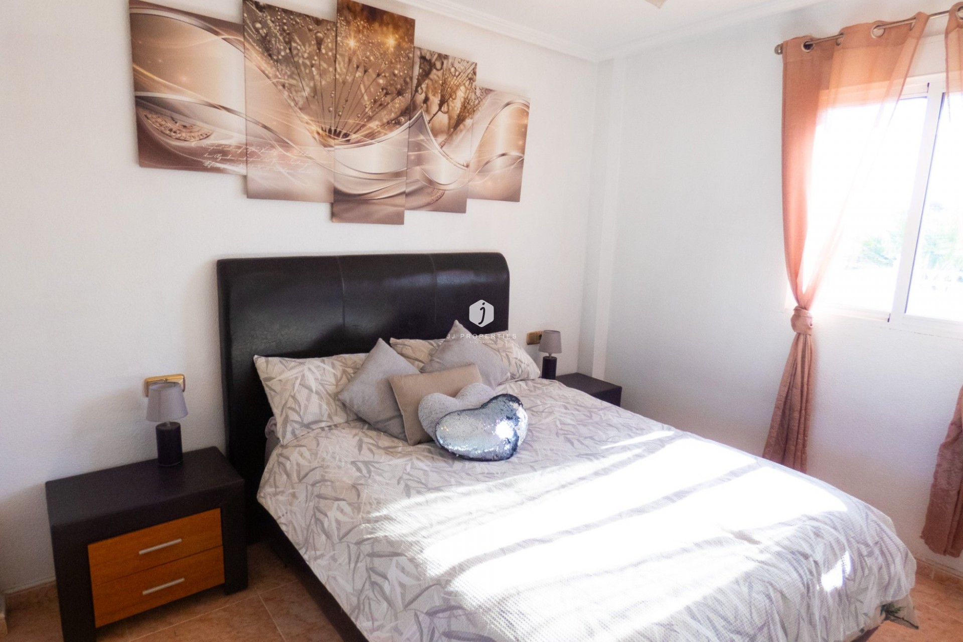 Aus zweiter Hand - Villa -
Playa Flamenca - Costa Blanca