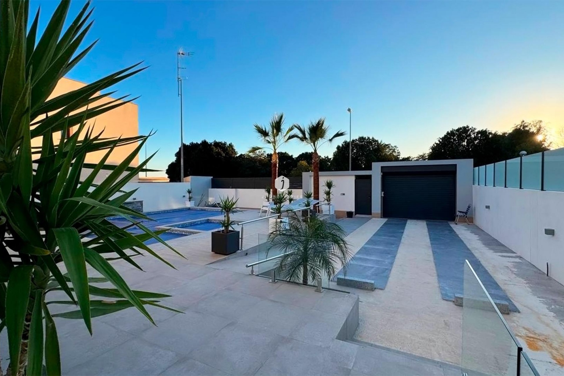 Aus zweiter Hand - Villa -
Rojales - Ciudad Quesada