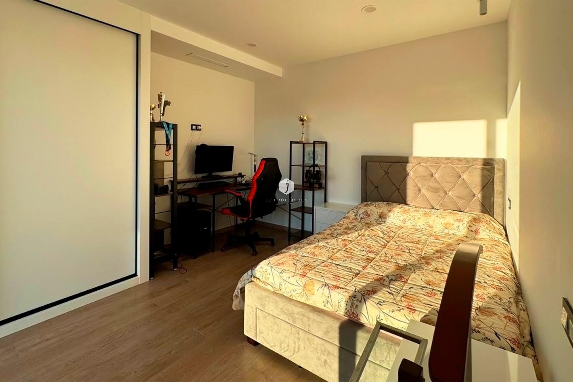 Aus zweiter Hand - Villa -
Rojales - Ciudad Quesada