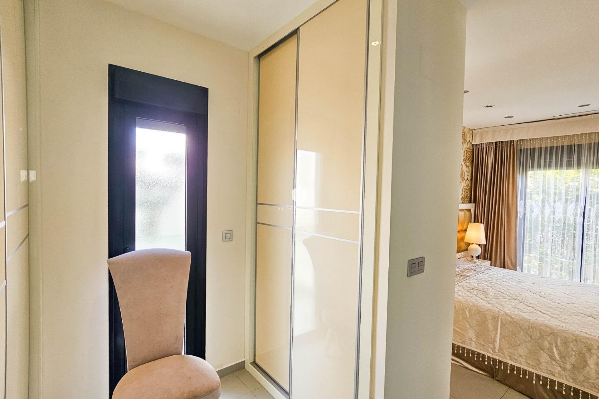 Aus zweiter Hand - Villa -
Rojales - Cuidad Quesada