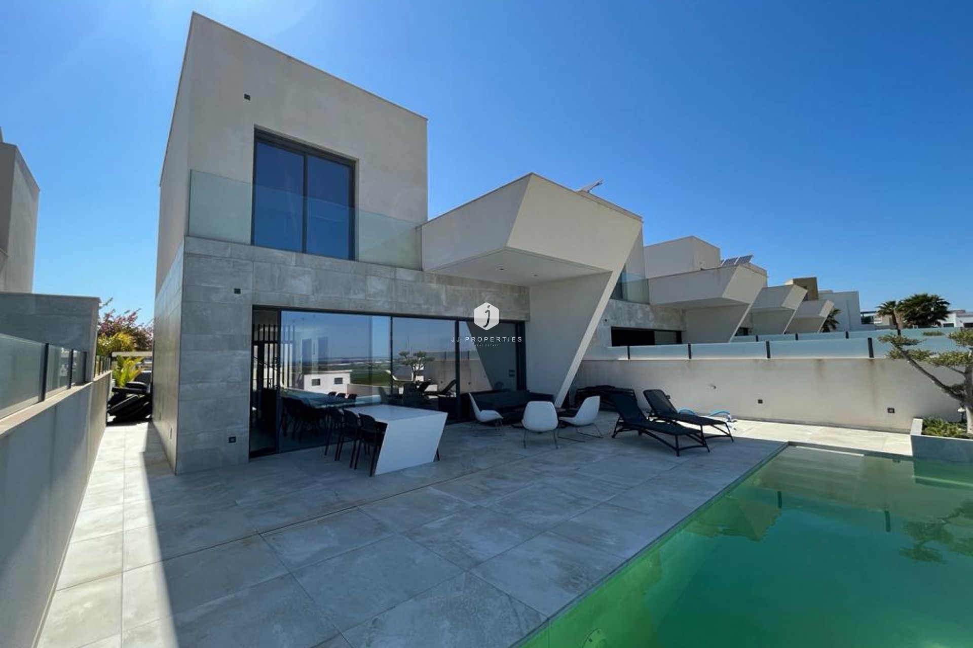 Aus zweiter Hand - Villa -
Rojales - Inland