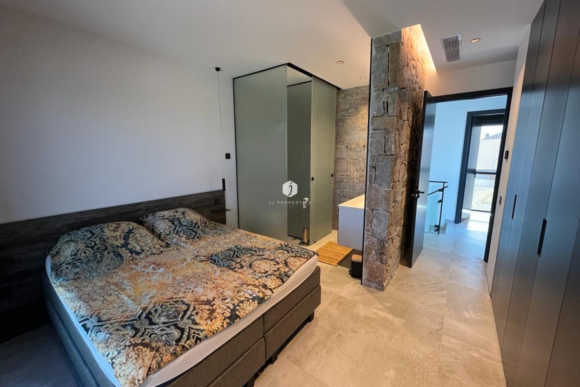 Aus zweiter Hand - Villa -
Rojales - Inland