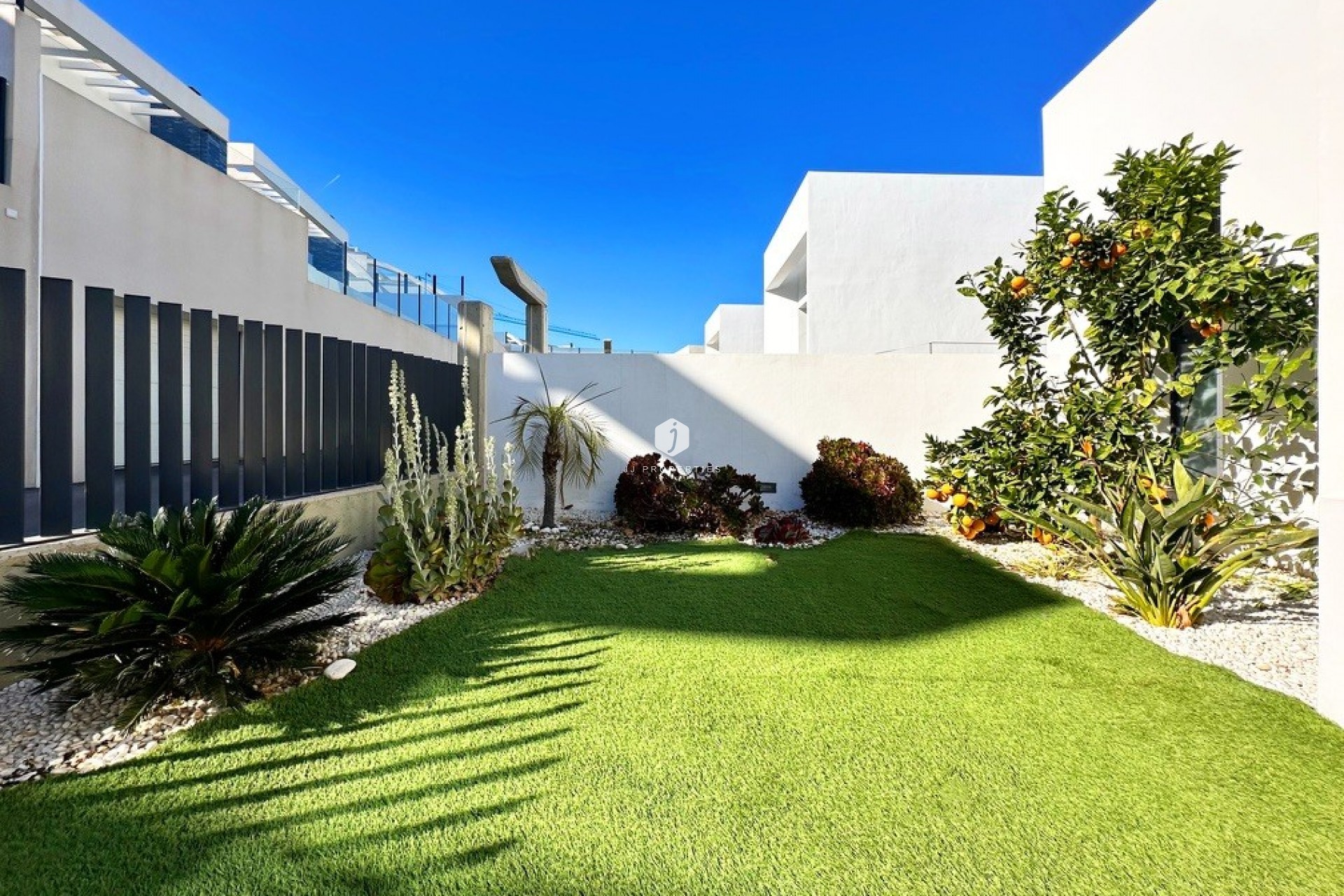 Aus zweiter Hand - Villa -
Rojales - Inland