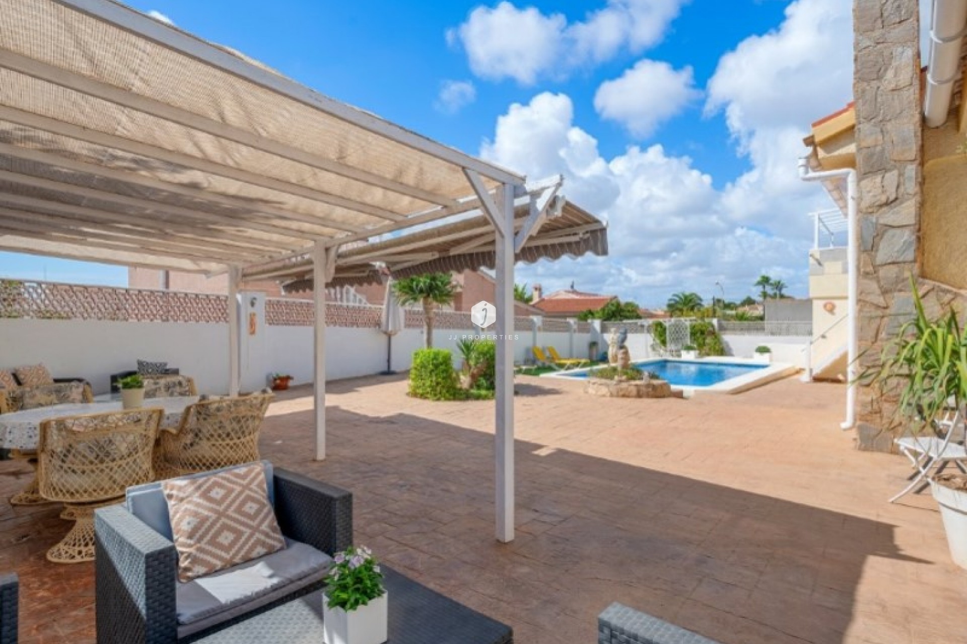 Aus zweiter Hand - Villa -
Rojales - Inland