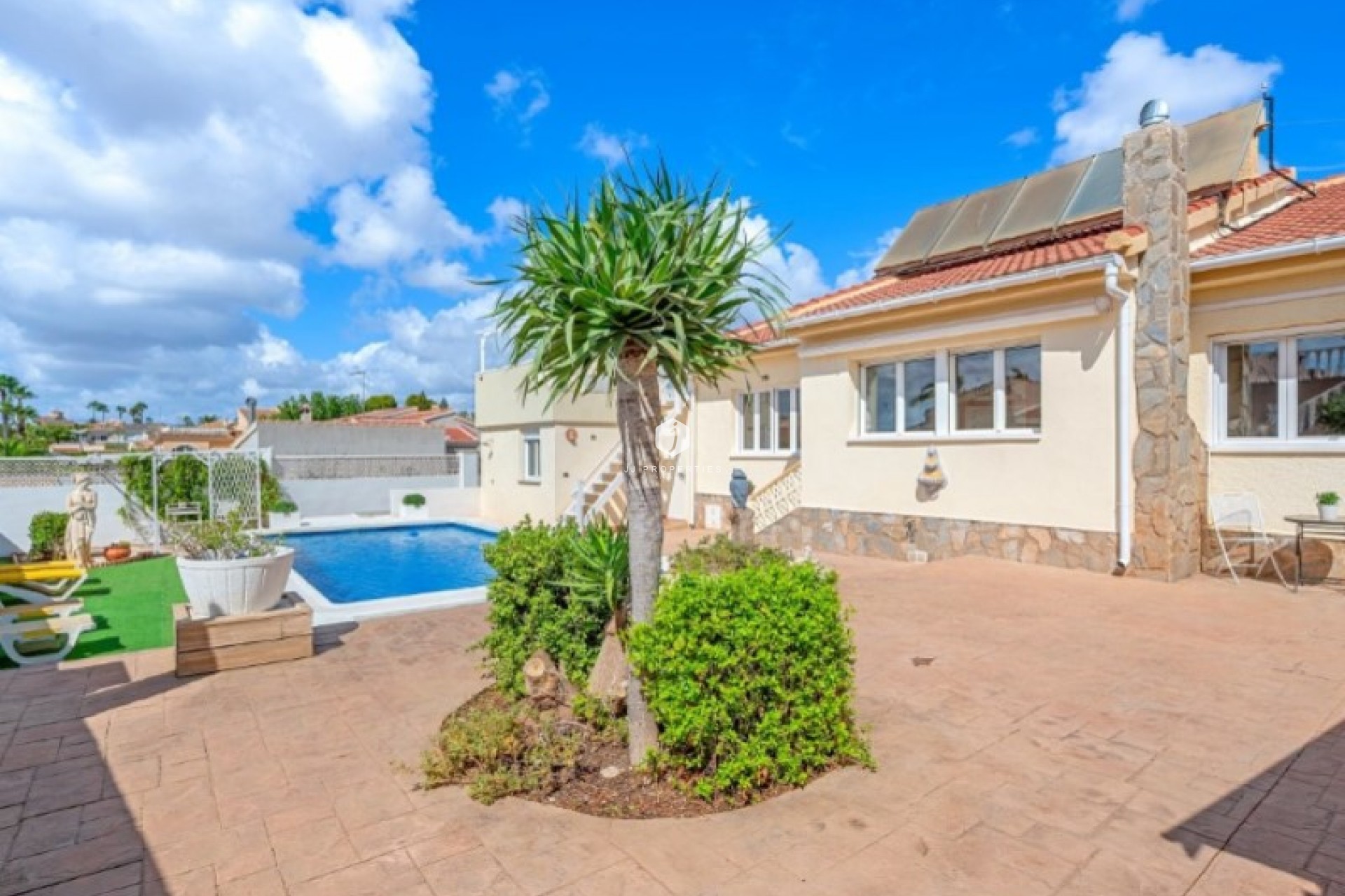 Aus zweiter Hand - Villa -
Rojales - Inland