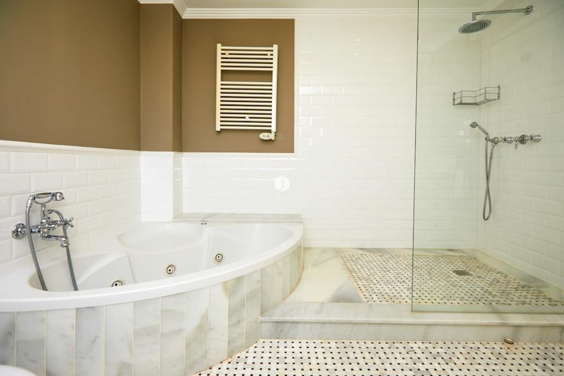 Aus zweiter Hand - Villa -
Rojales - Inland