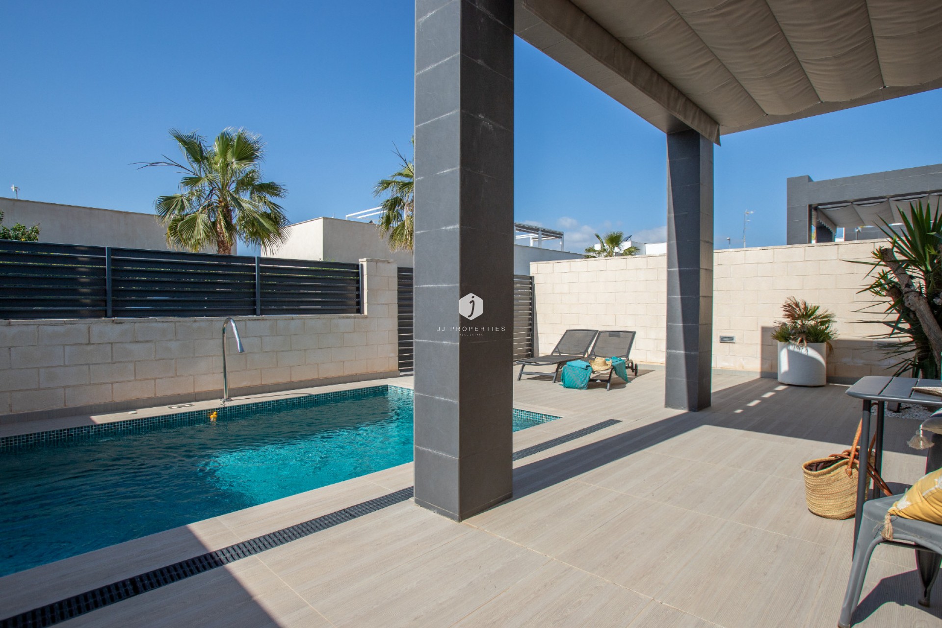 Aus zweiter Hand - Villa -
Rojales - Inland