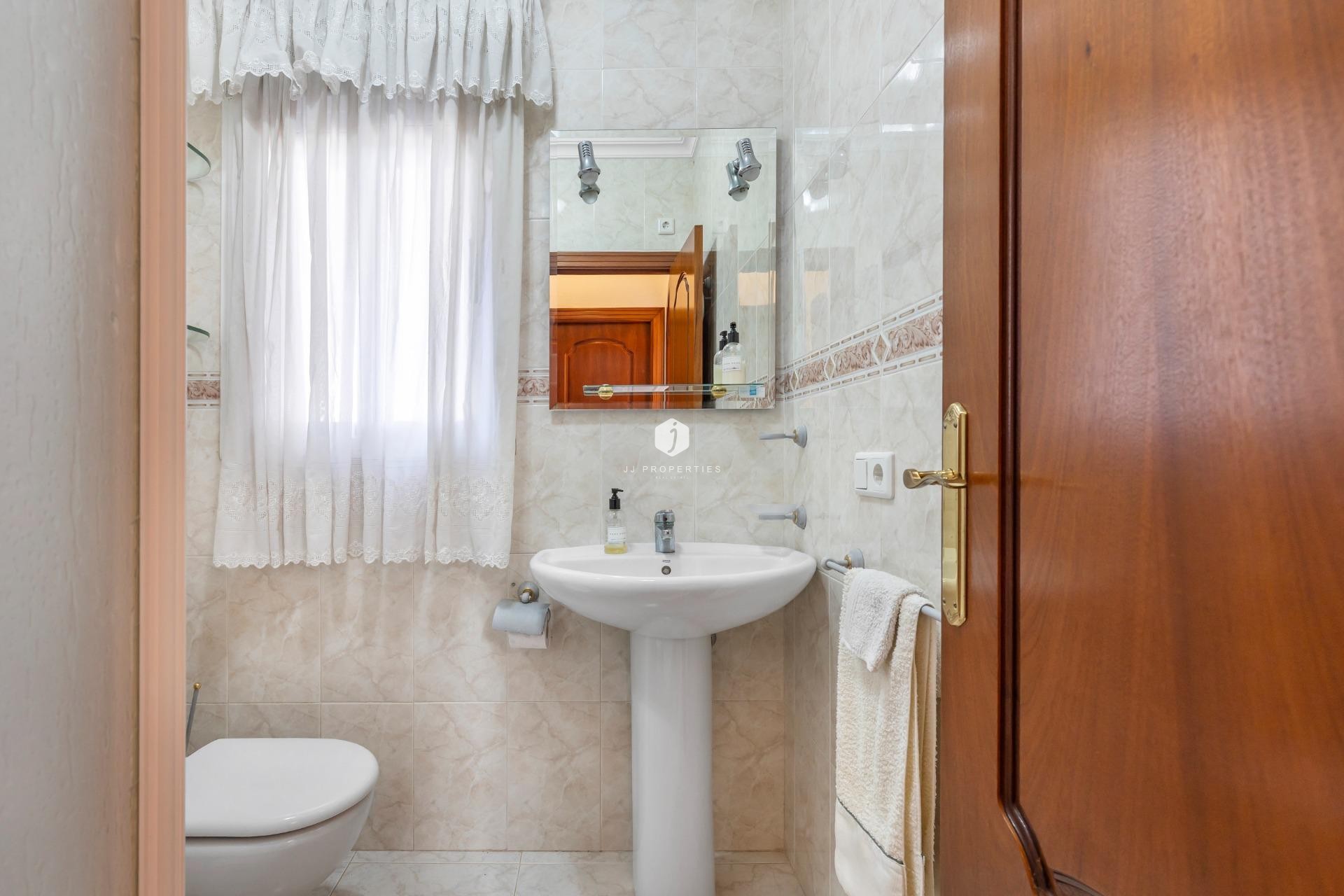 Aus zweiter Hand - Villa -
Rojales - Pueblo Bravo