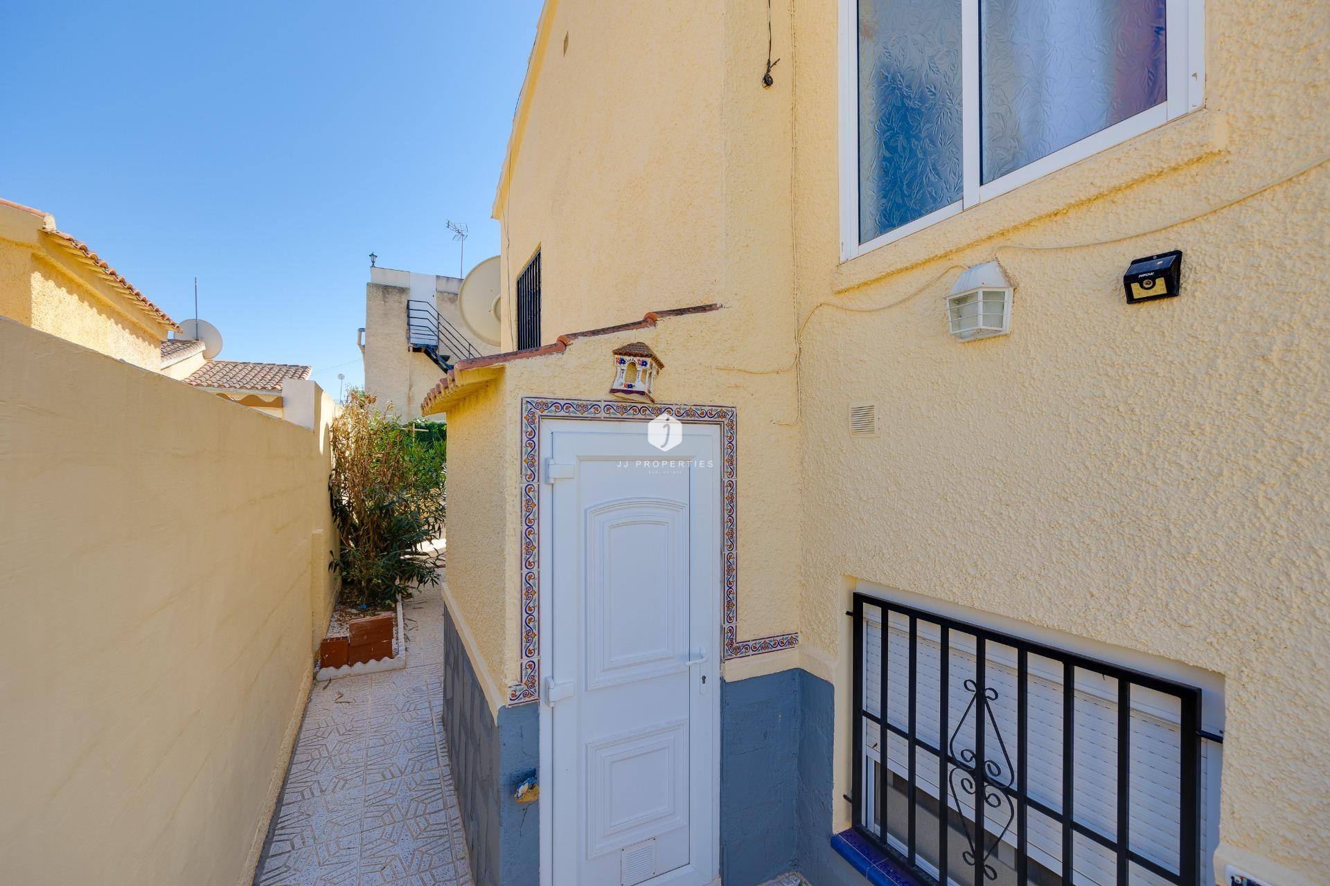 Aus zweiter Hand - Villa -
San Fulgencio - La Marina