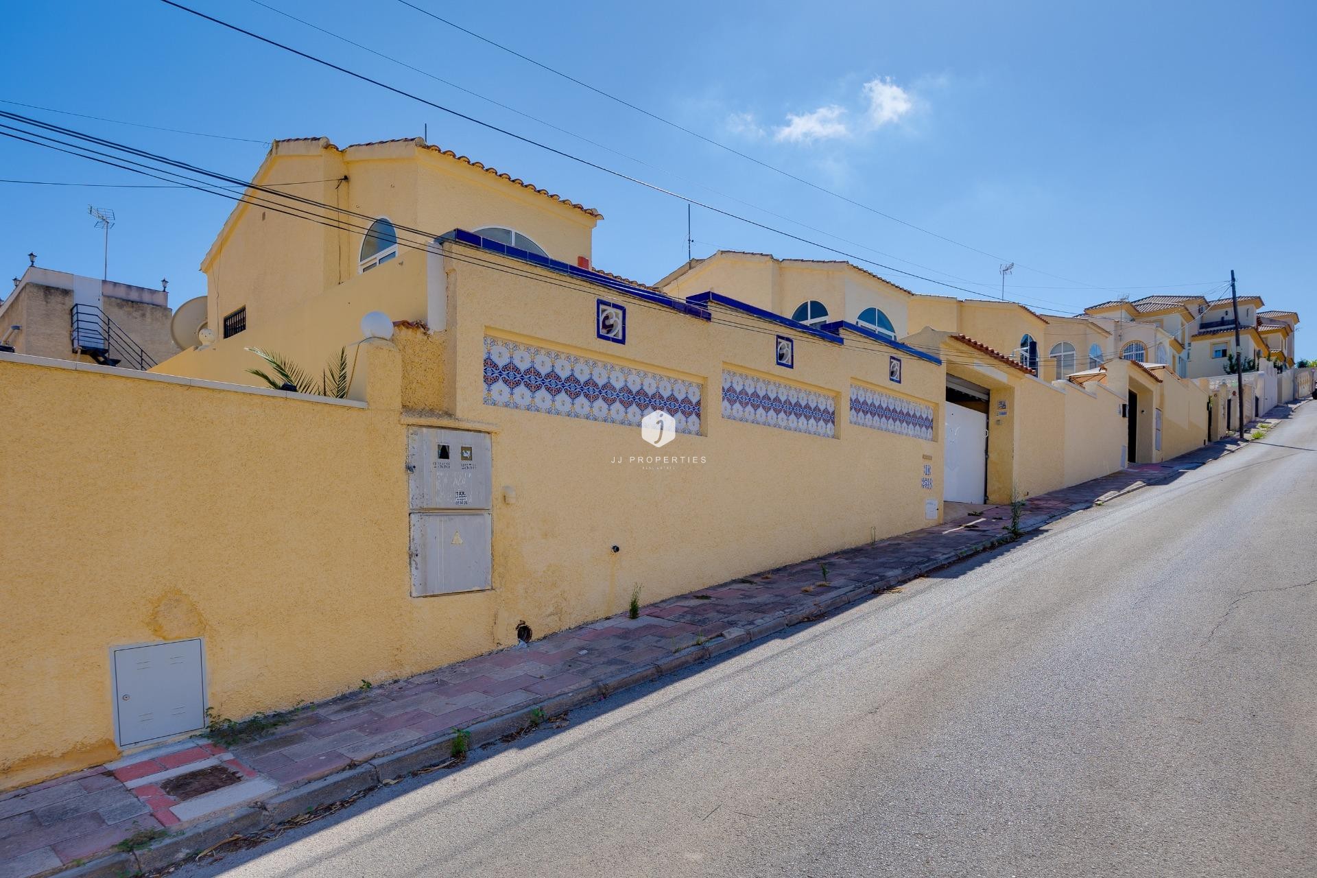 Aus zweiter Hand - Villa -
San Fulgencio - La Marina