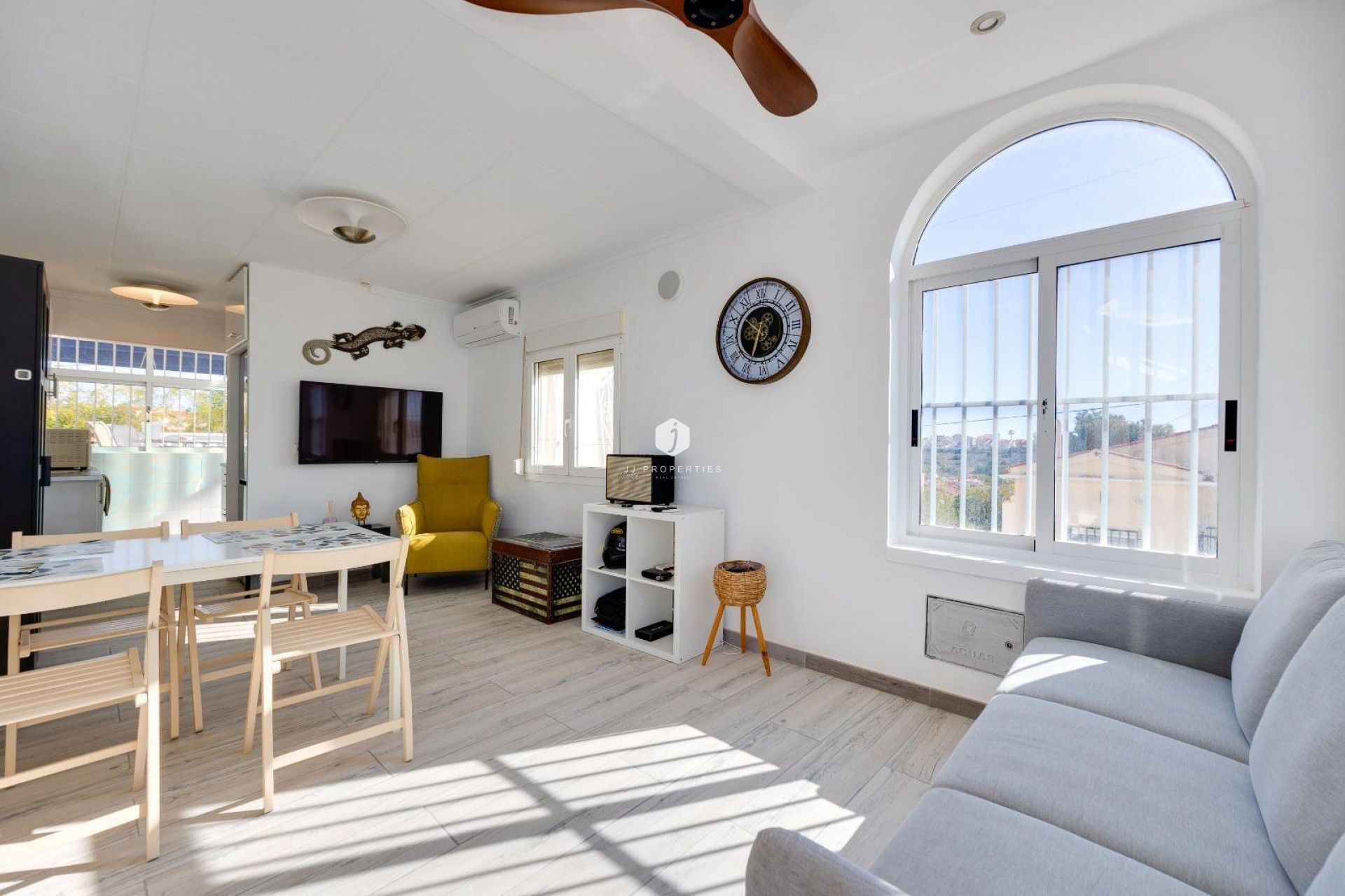 Aus zweiter Hand - Villa -
San Fulgencio - La Marina