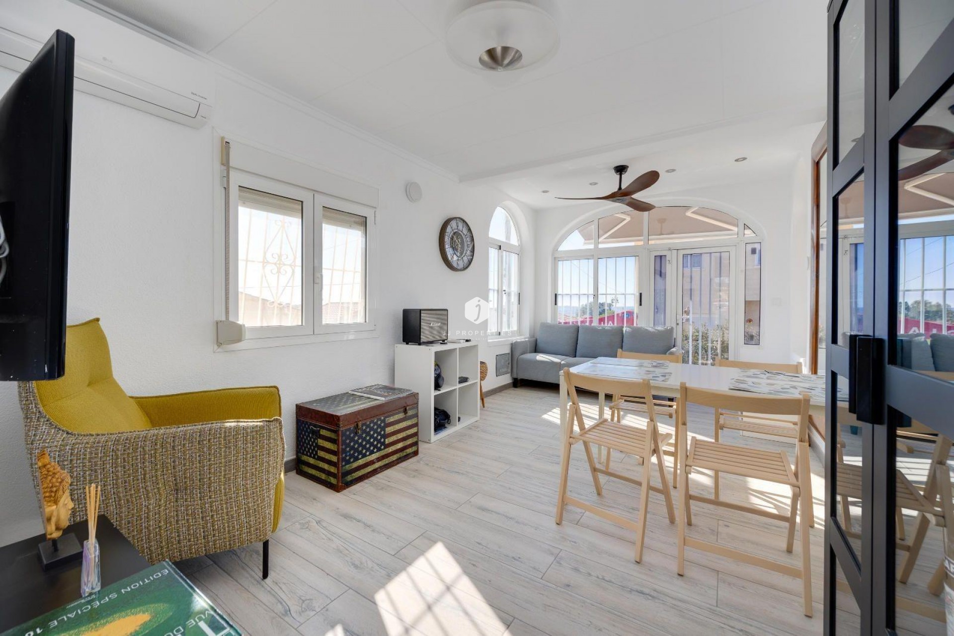 Aus zweiter Hand - Villa -
San Fulgencio - La Marina