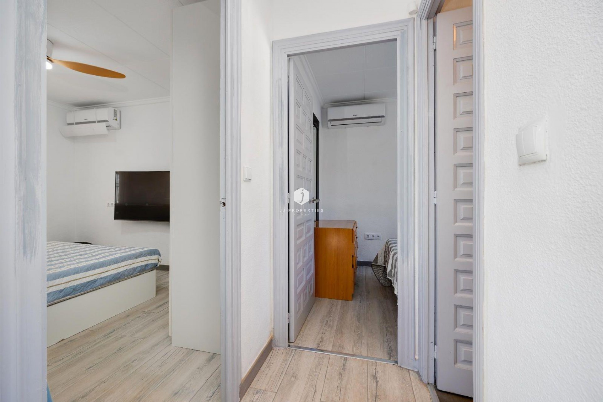 Aus zweiter Hand - Villa -
San Fulgencio - La Marina