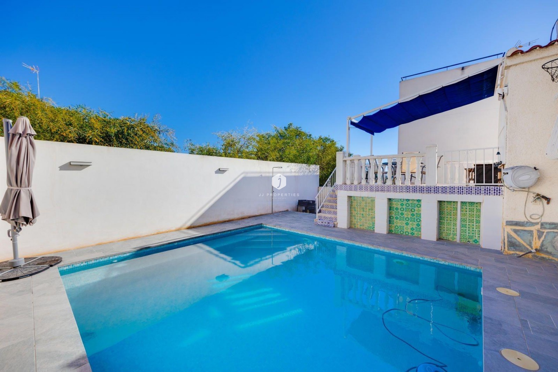 Aus zweiter Hand - Villa -
San Fulgencio - La Marina