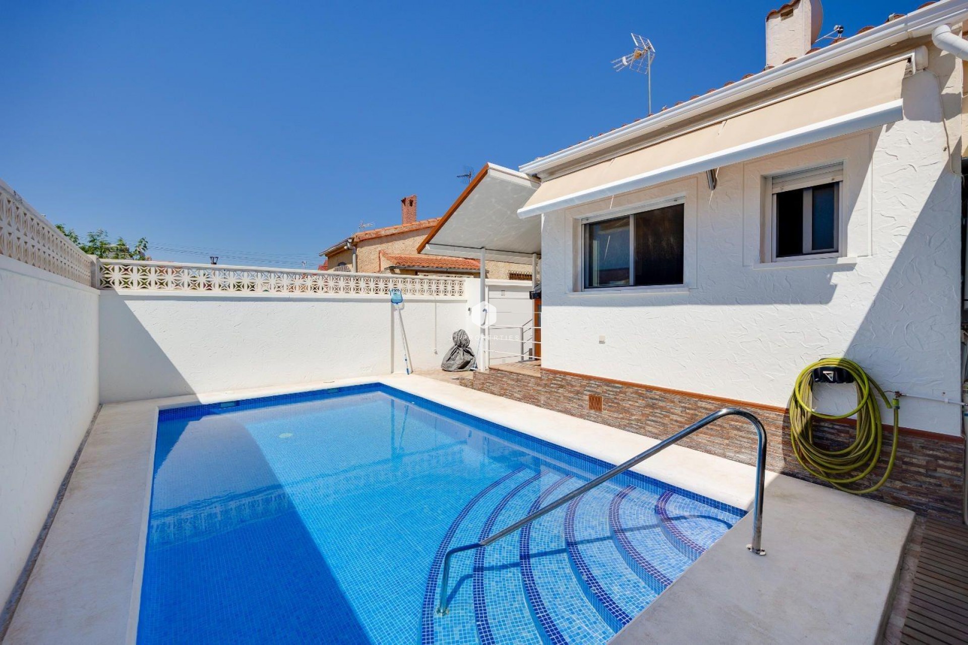 Aus zweiter Hand - Villa -
San Fulgencio - La Marina