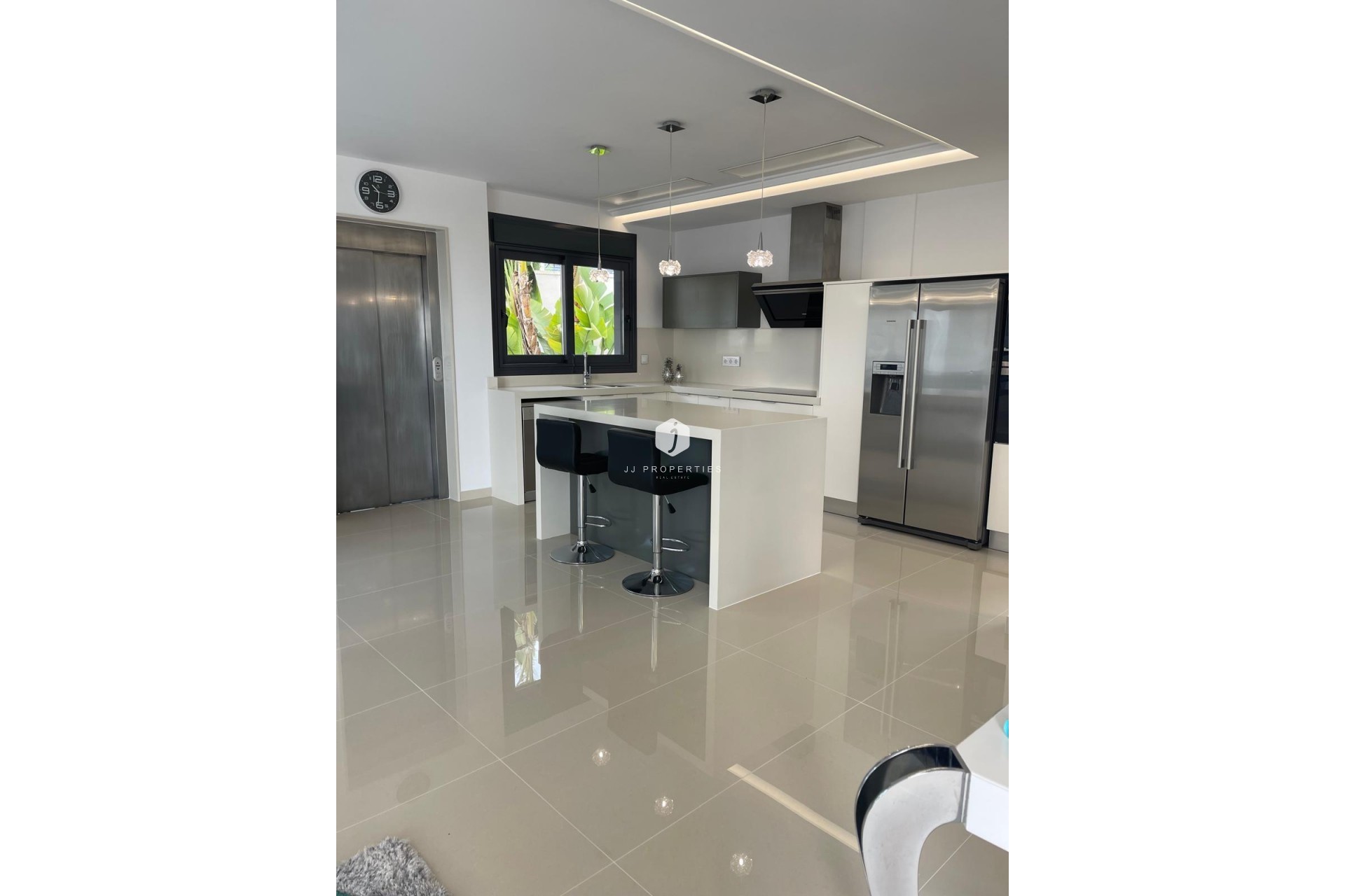 Aus zweiter Hand - Villa -
San Miguel de Salinas - Altos De San Miguel