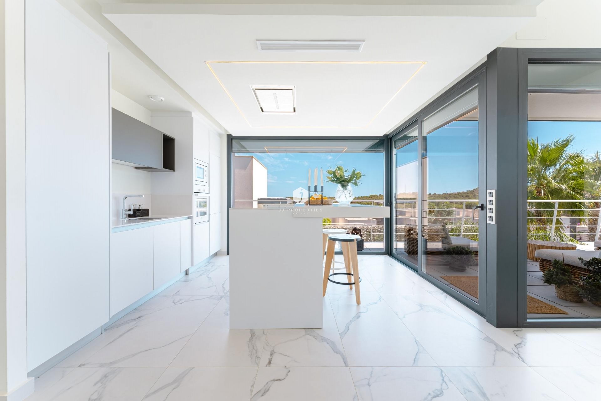 Aus zweiter Hand - Villa -
San Miguel de Salinas - Bellavista