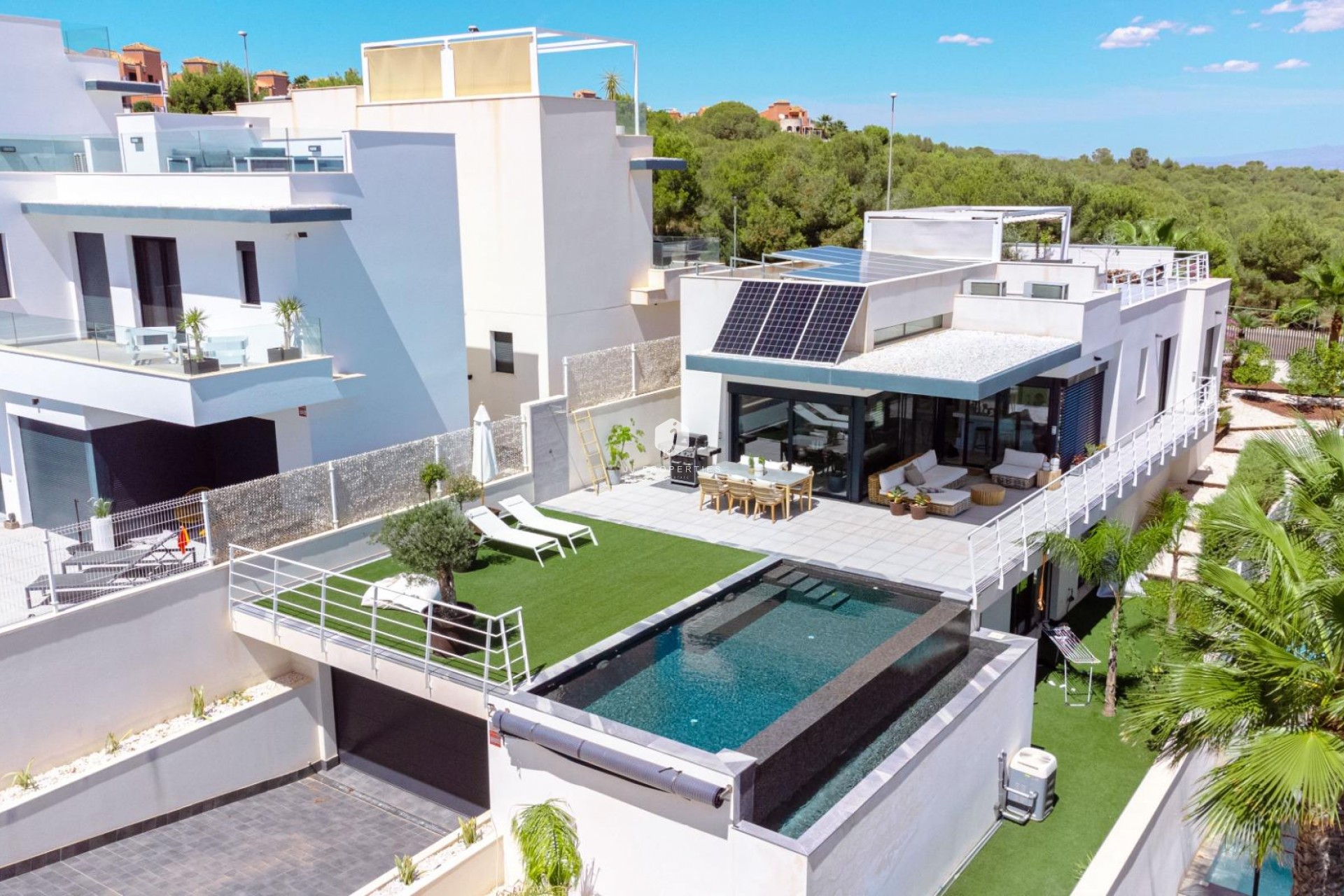 Aus zweiter Hand - Villa -
San Miguel de Salinas - Bellavista