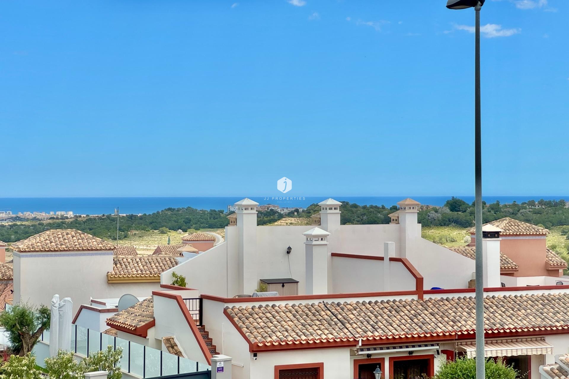 Aus zweiter Hand - Villa -
San Miguel de Salinas - Bellavista