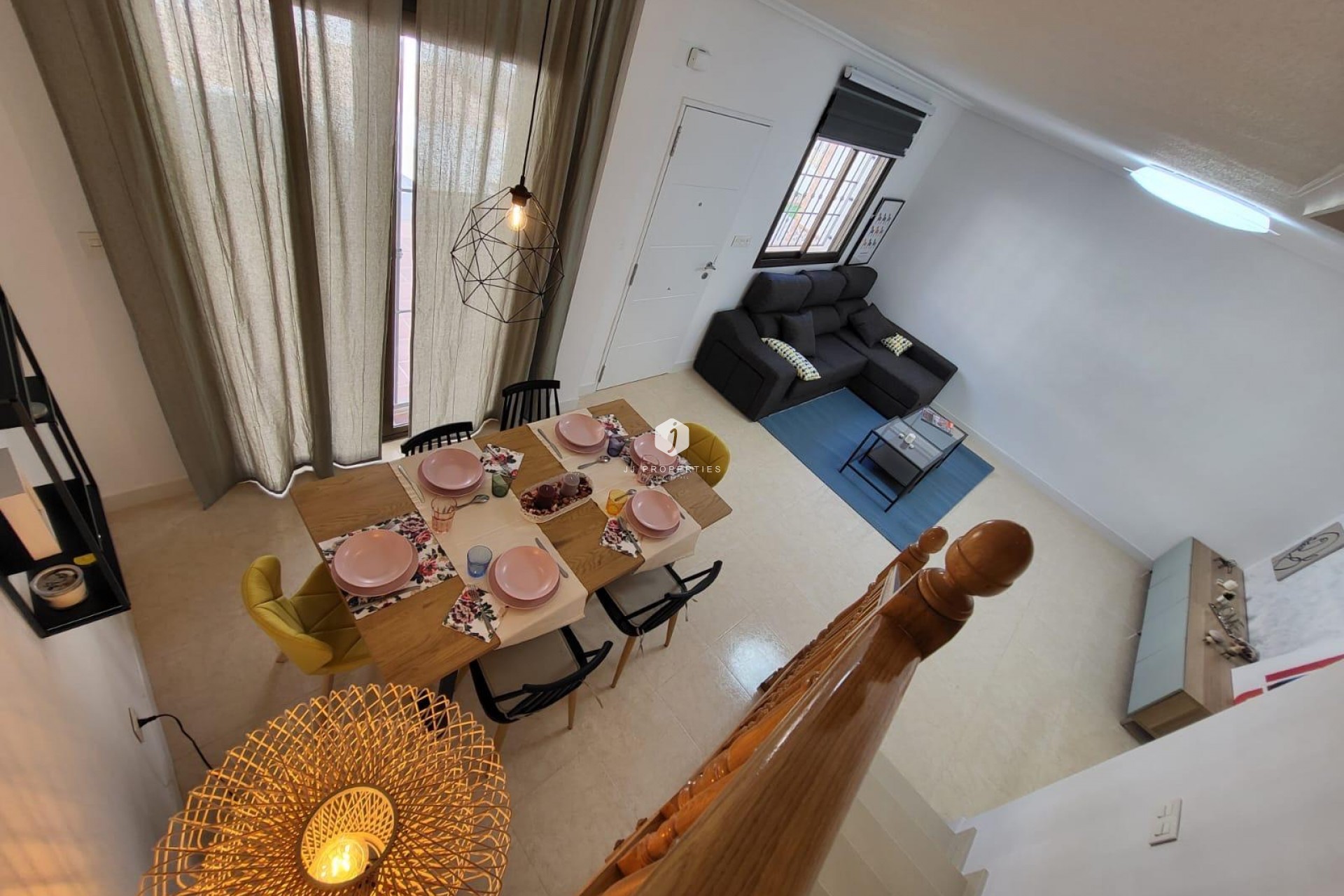 Aus zweiter Hand - Villa -
San Miguel de Salinas - Cerro Del Sol