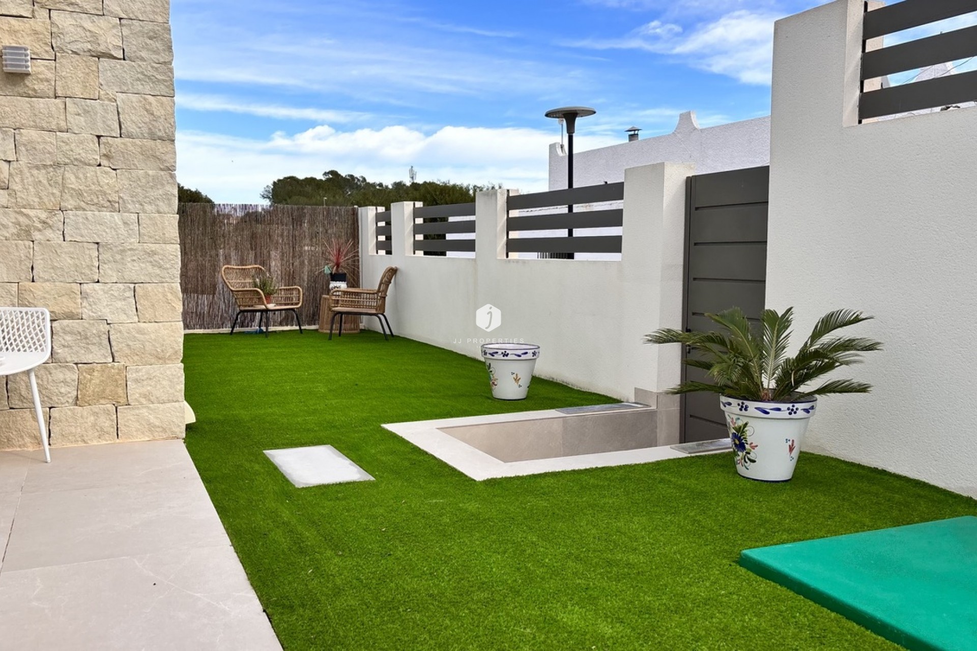 Aus zweiter Hand - Villa -
San Miguel de Salinas - Costa Blanca