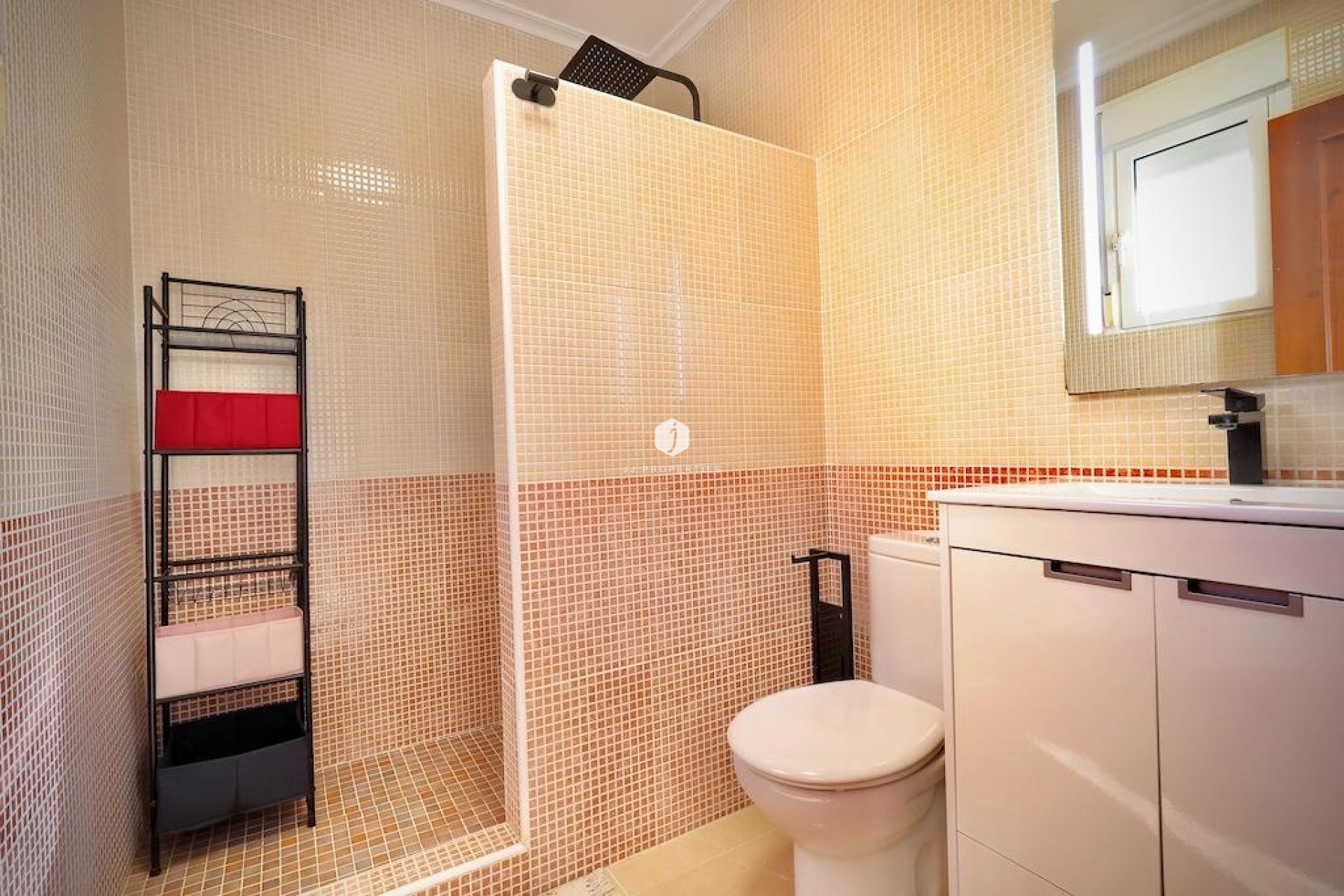 Aus zweiter Hand - Villa -
San Miguel de Salinas - Inland