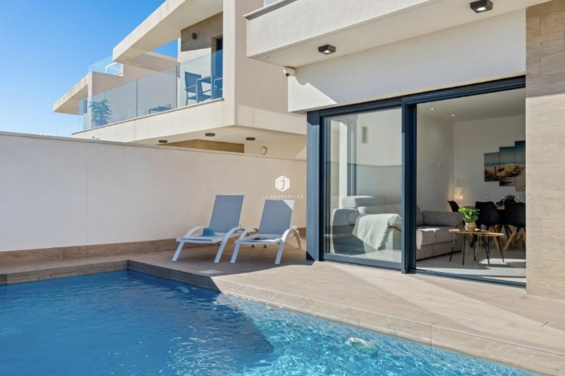 Aus zweiter Hand - Villa -
San Miguel de Salinas - Inland