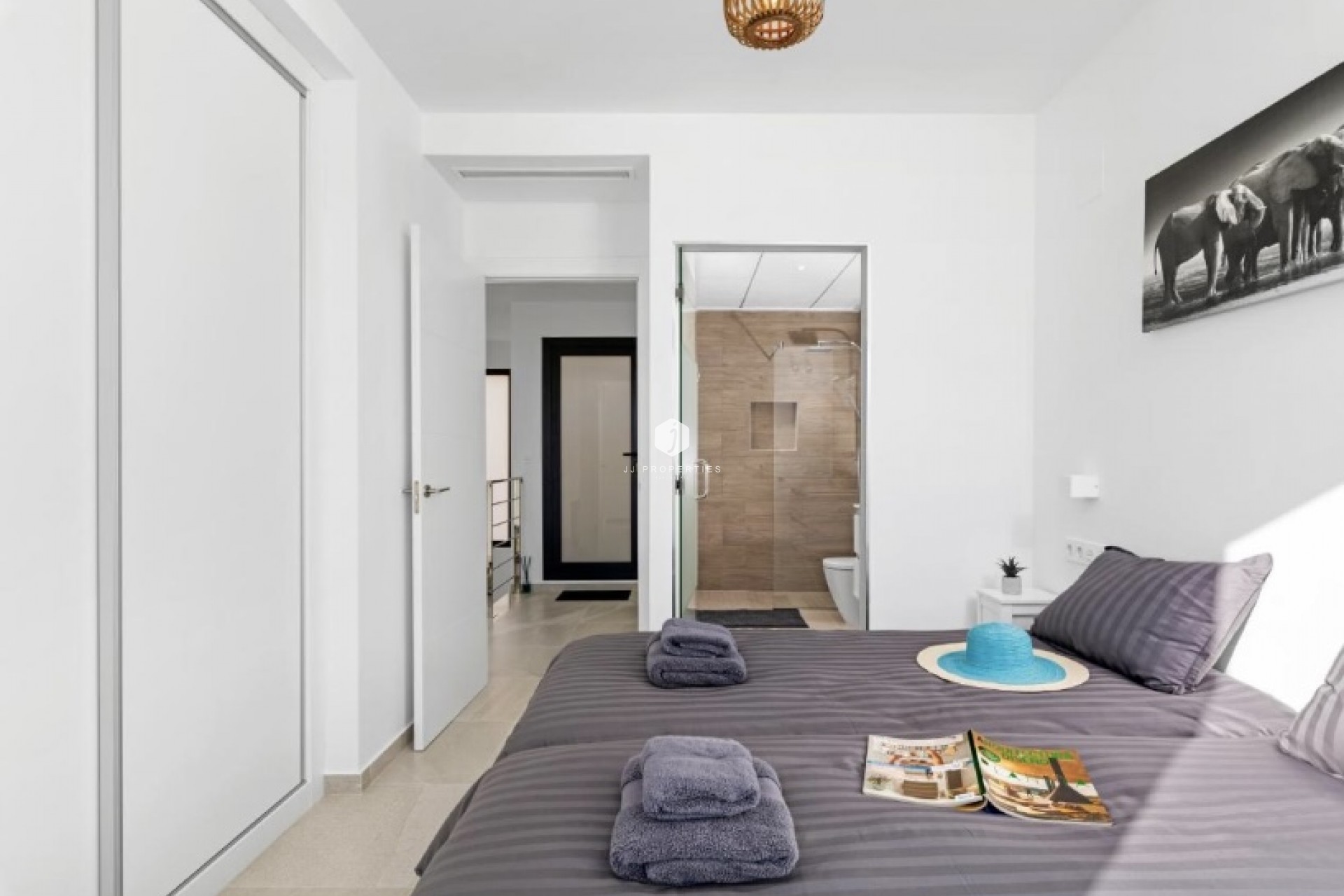 Aus zweiter Hand - Villa -
San Miguel de Salinas - Inland