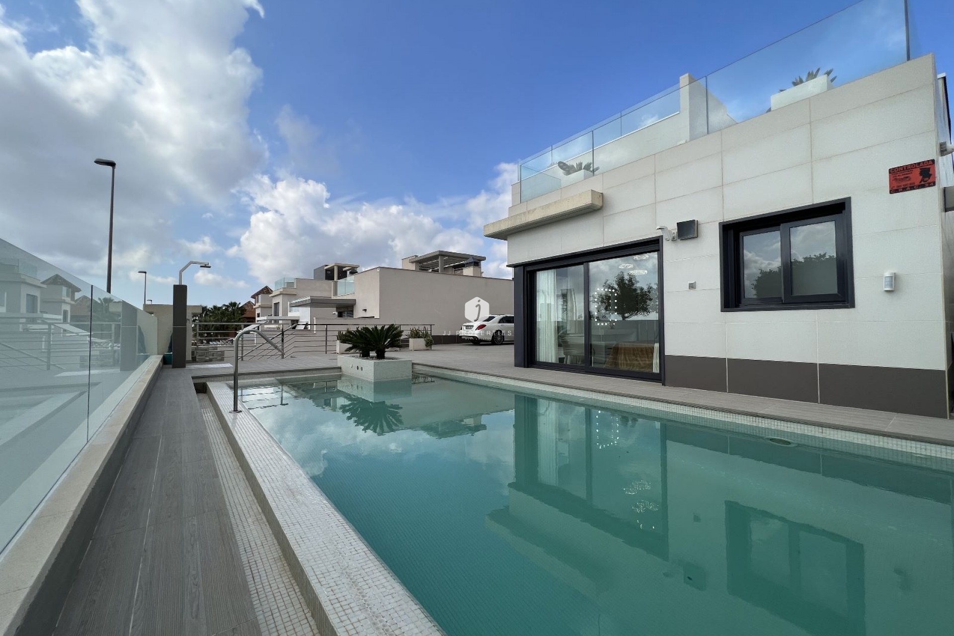 Aus zweiter Hand - Villa -
San Miguel de Salinas - Inland