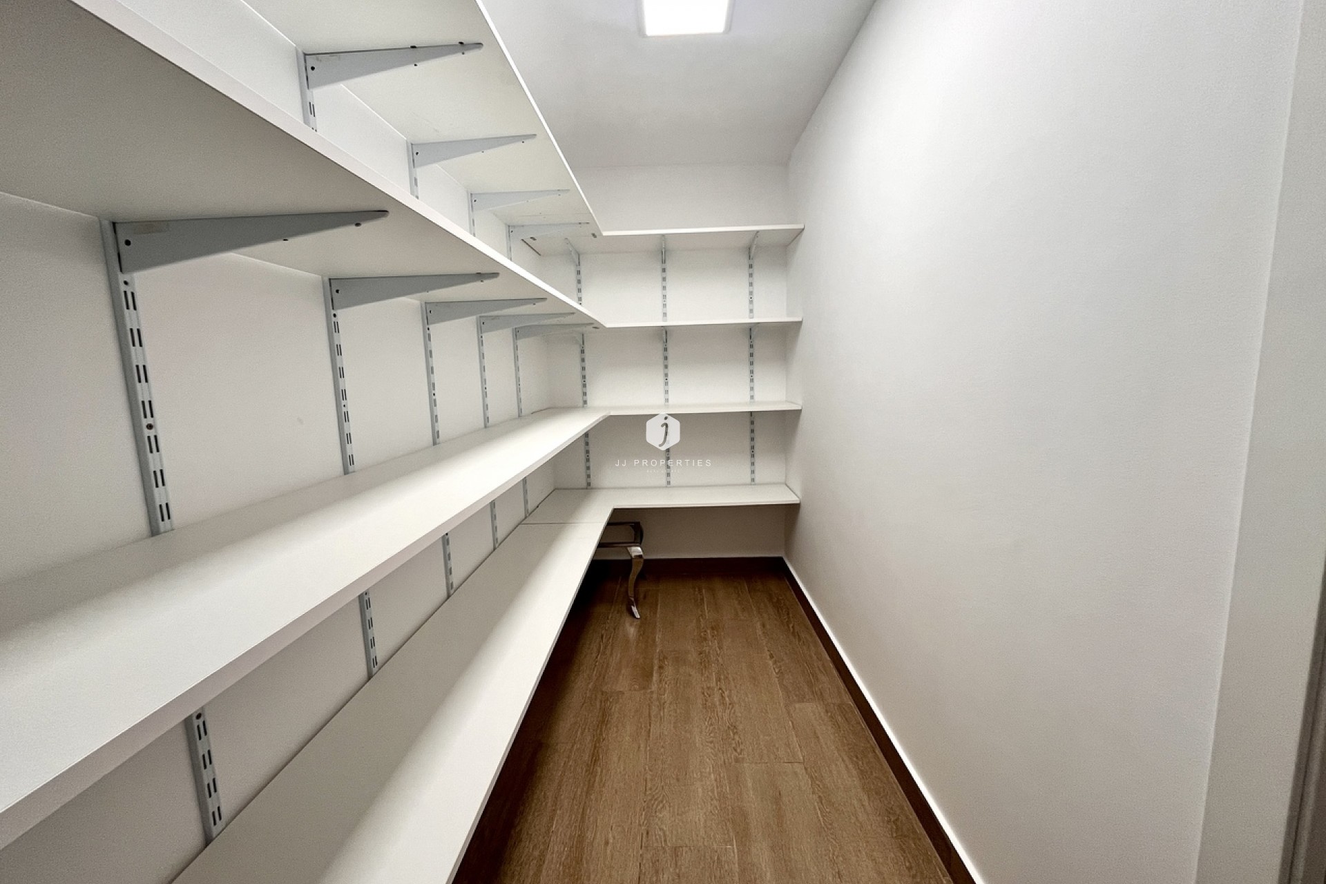 Aus zweiter Hand - Villa -
San Miguel de Salinas - Inland