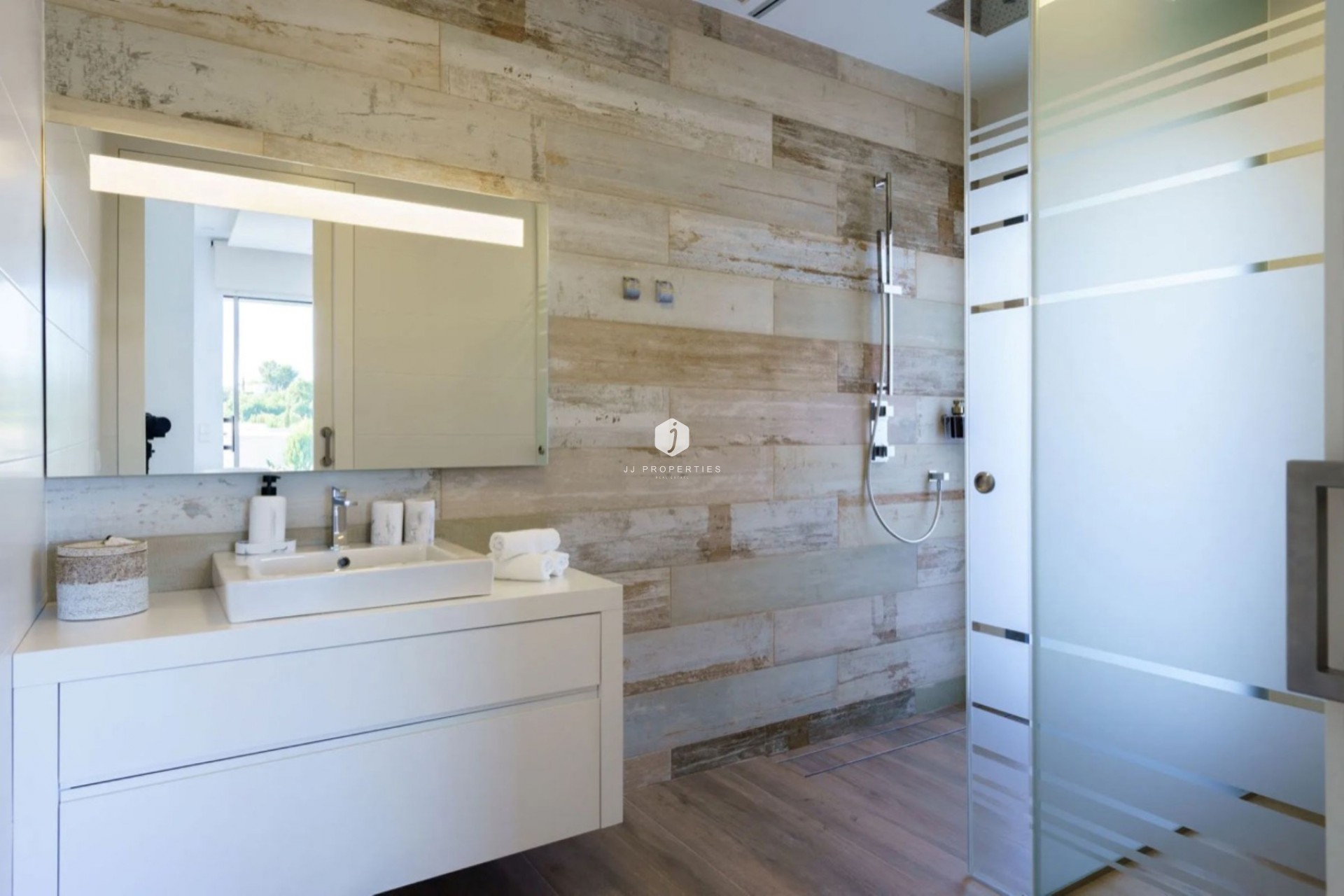 Aus zweiter Hand - Villa -
San Miguel de Salinas - Inland