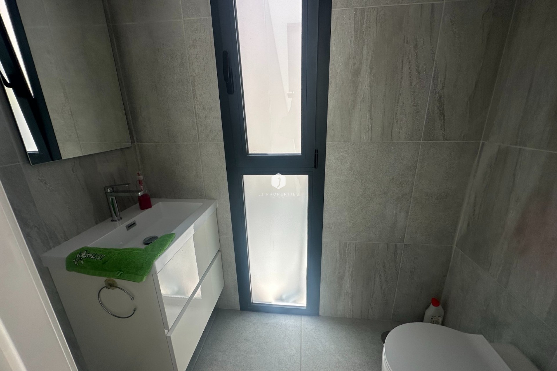 Aus zweiter Hand - Villa -
San Miguel de Salinas - Inland