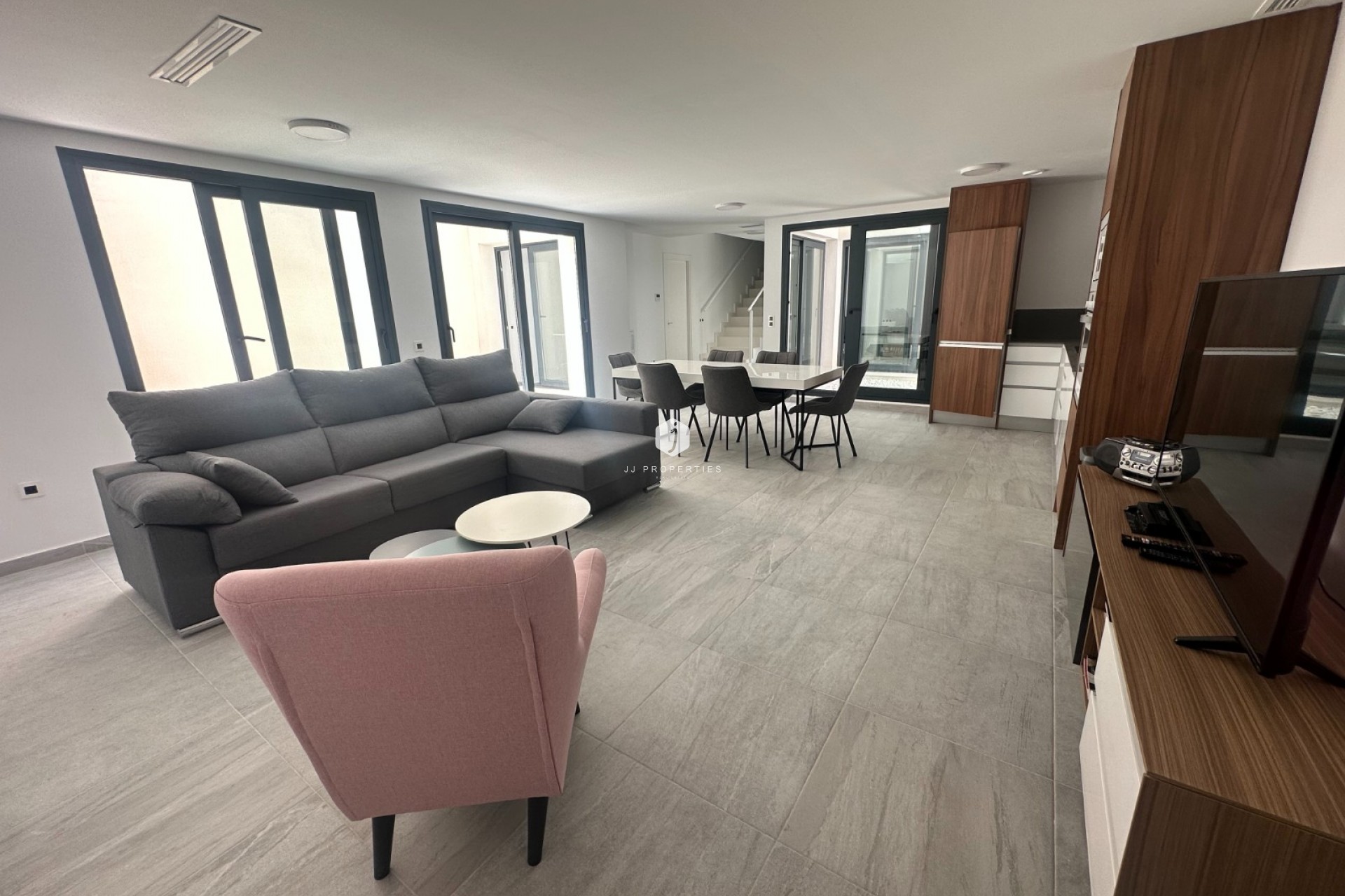 Aus zweiter Hand - Villa -
San Miguel de Salinas - Inland