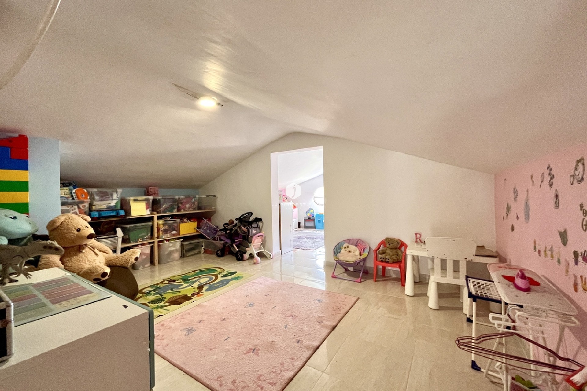 Aus zweiter Hand - Villa -
San Miguel de Salinas - Inland