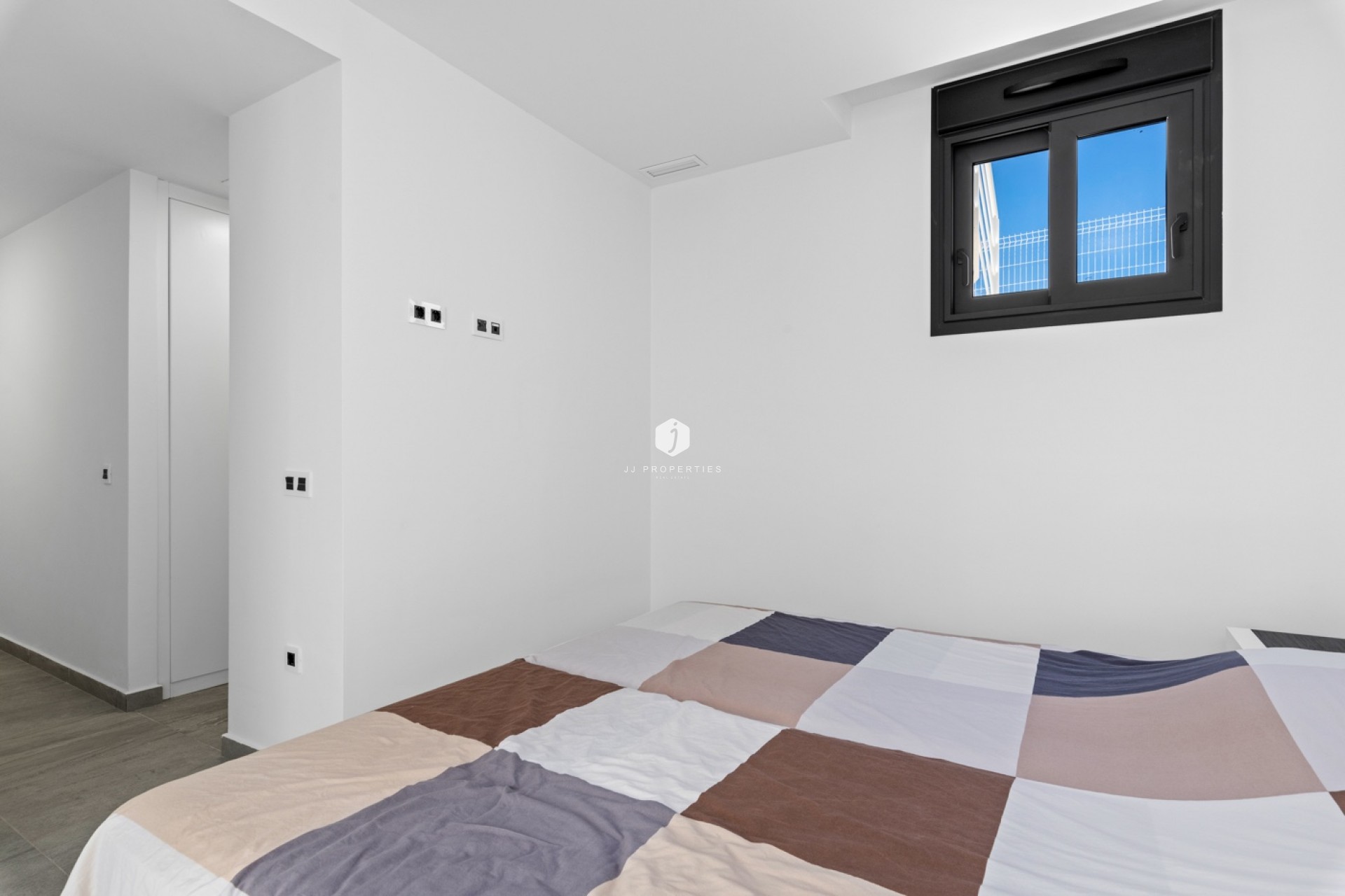 Aus zweiter Hand - Villa -
San Miguel de Salinas - Inland