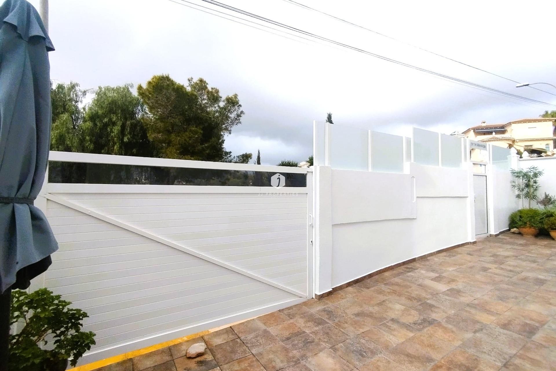 Aus zweiter Hand - Villa -
San Miguel de Salinas - Inland