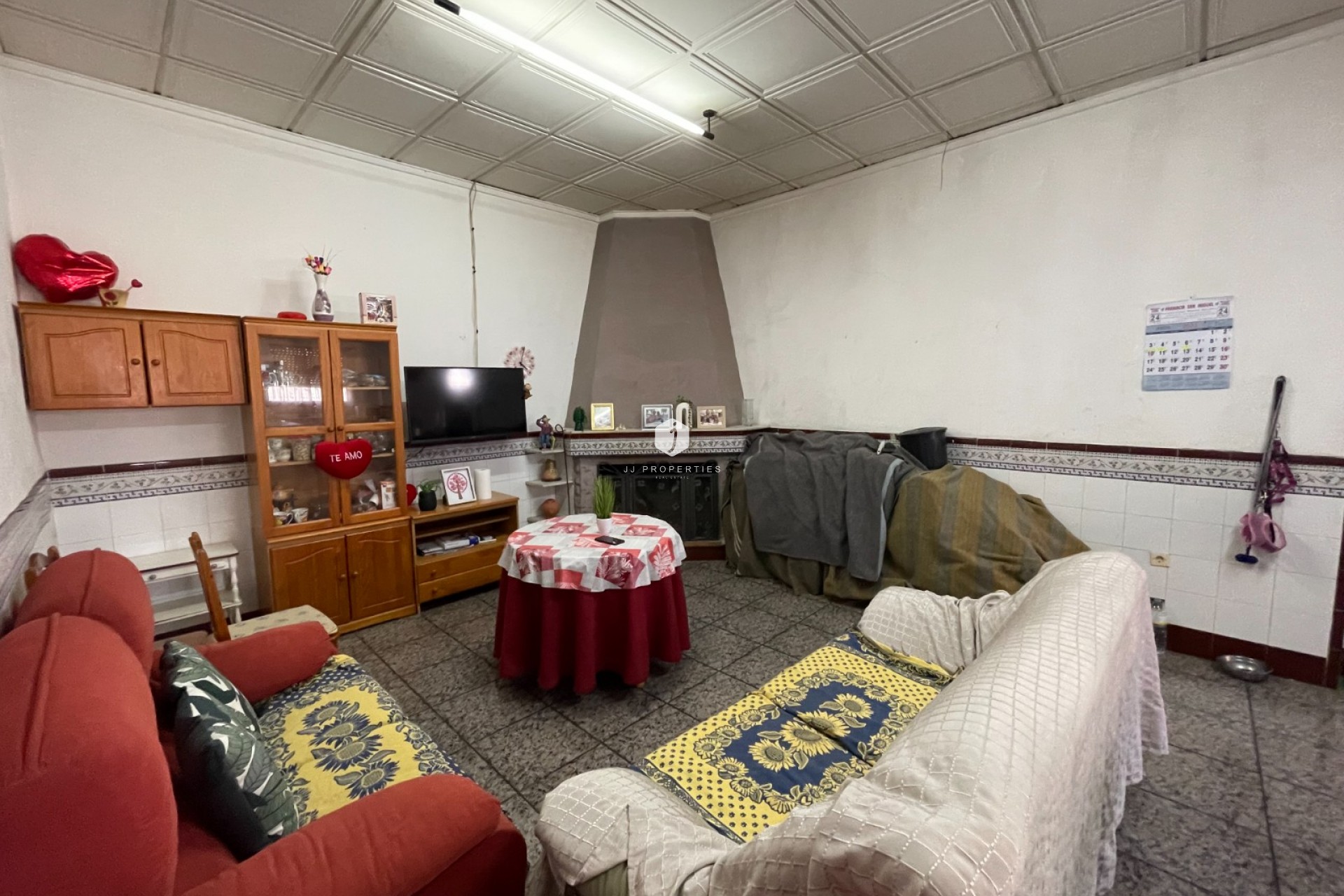 Aus zweiter Hand - Villa -
San Miguel de Salinas - Inland