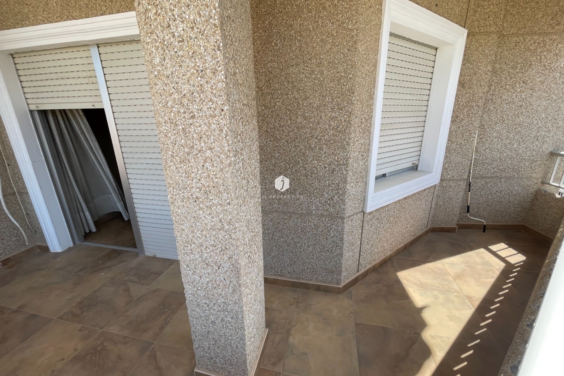 Aus zweiter Hand - Villa -
San Miguel de Salinas - Inland