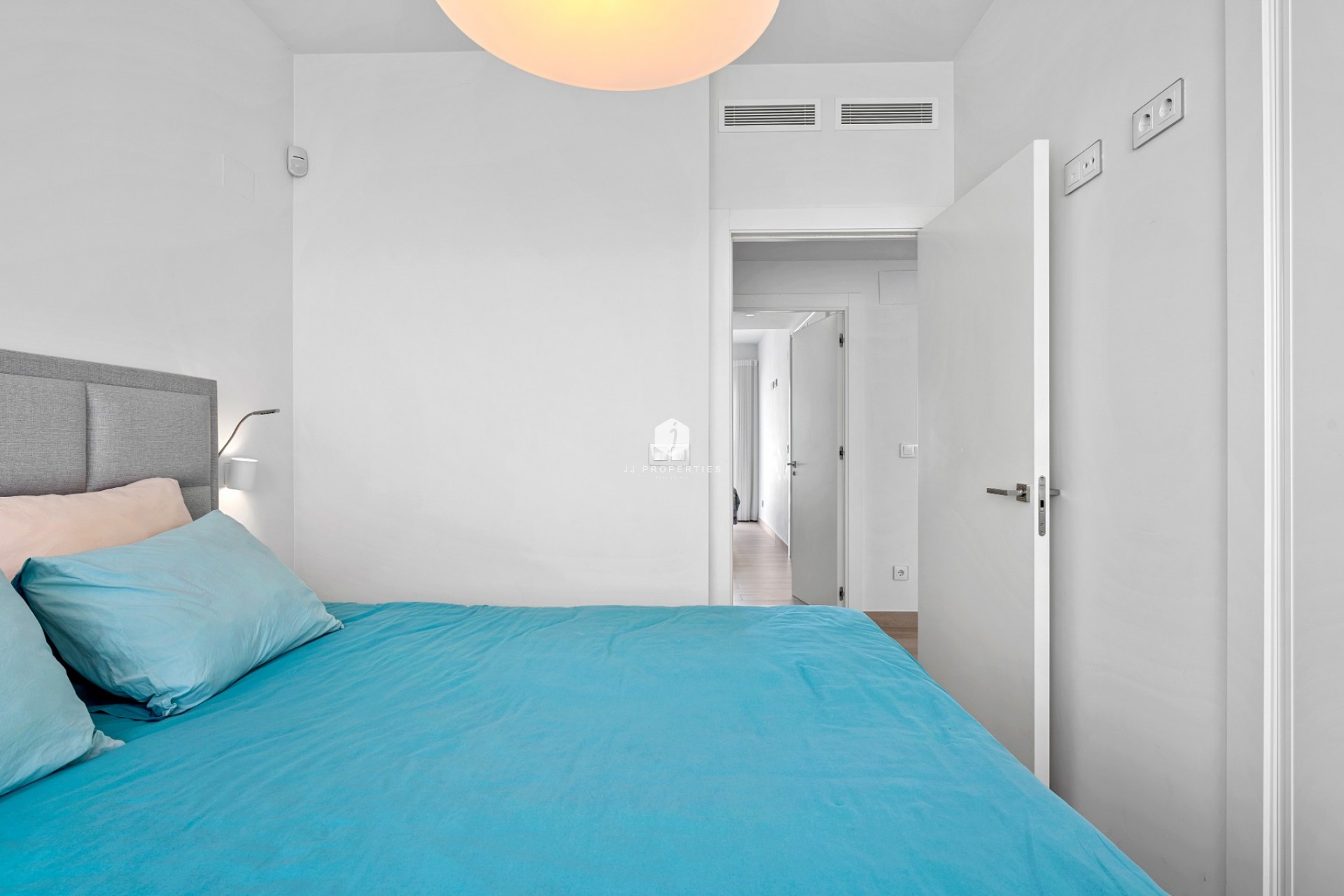 Aus zweiter Hand - Villa -
San Miguel de Salinas - Inland